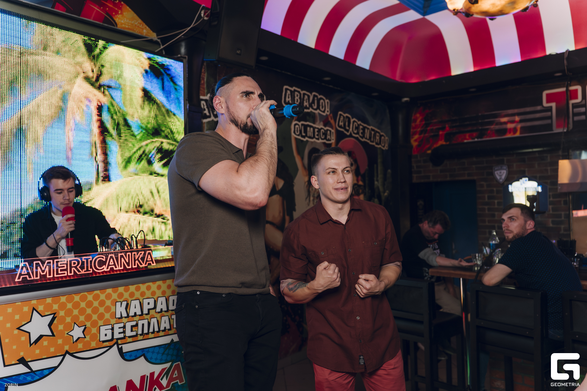 014_00-47-38 _11-10-25_Zorin.jpg