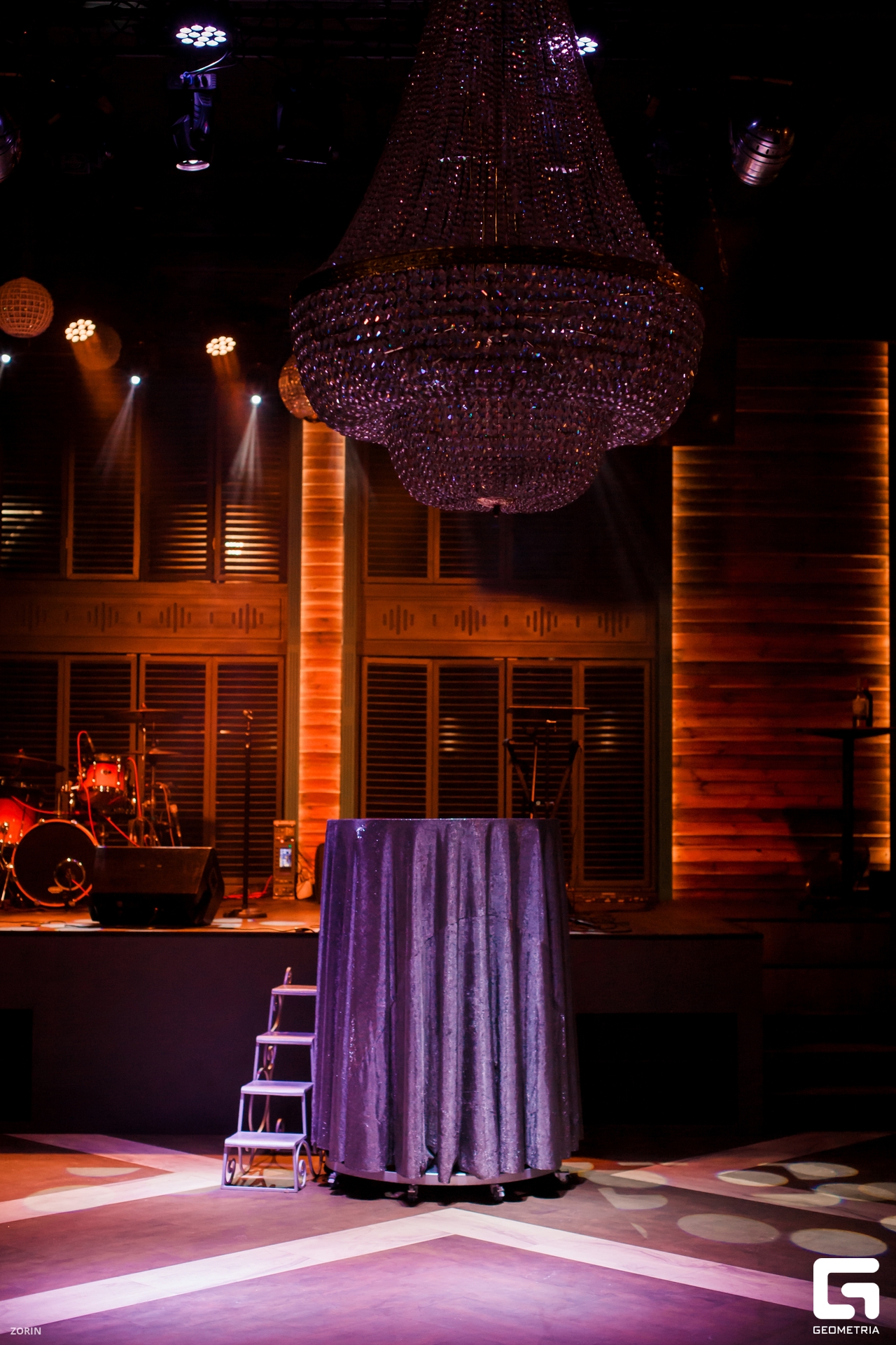 044-20-08-23-29-12-24- Zorin.jpg