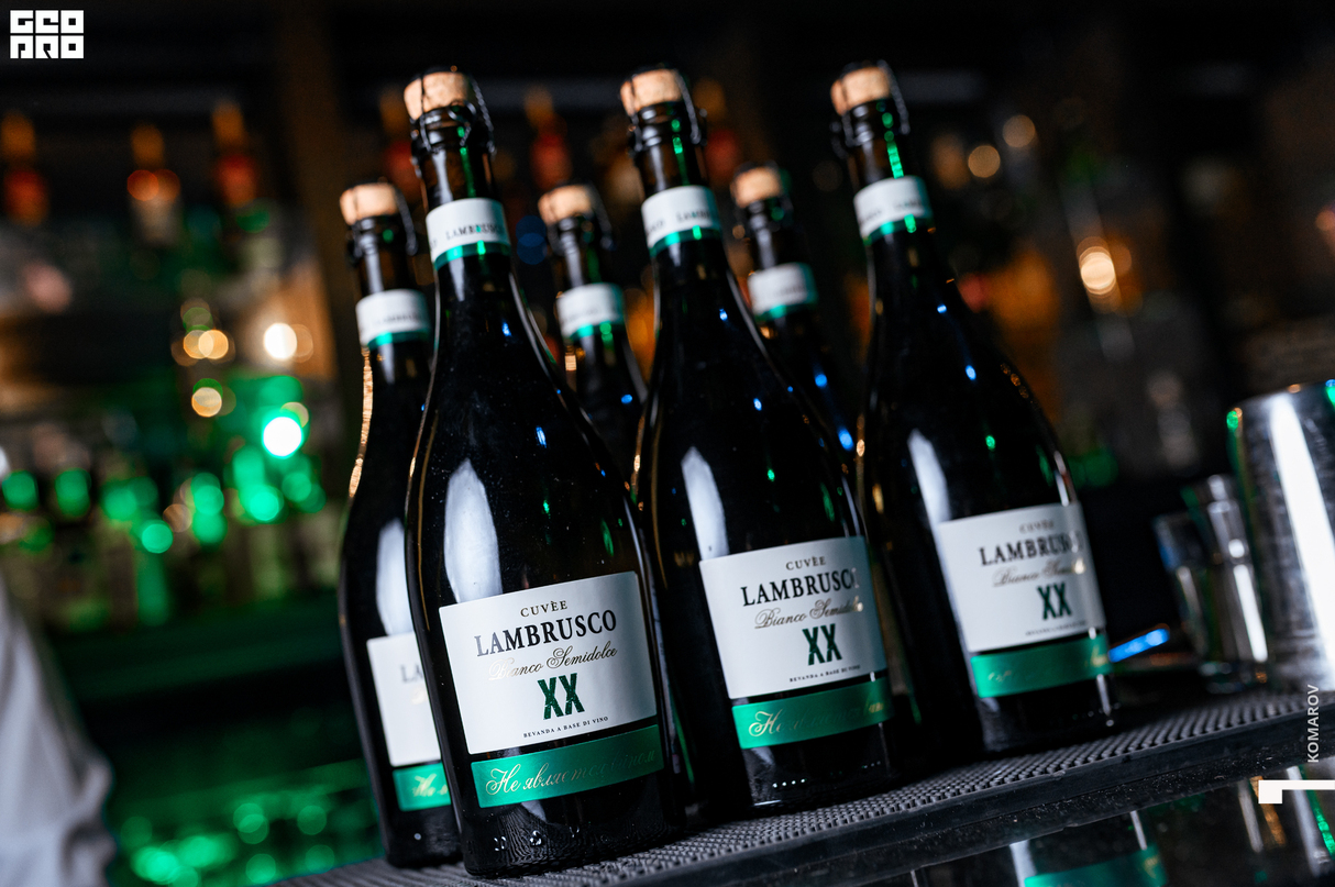 День Рождения Мята Lounge на Челюскинцев 10