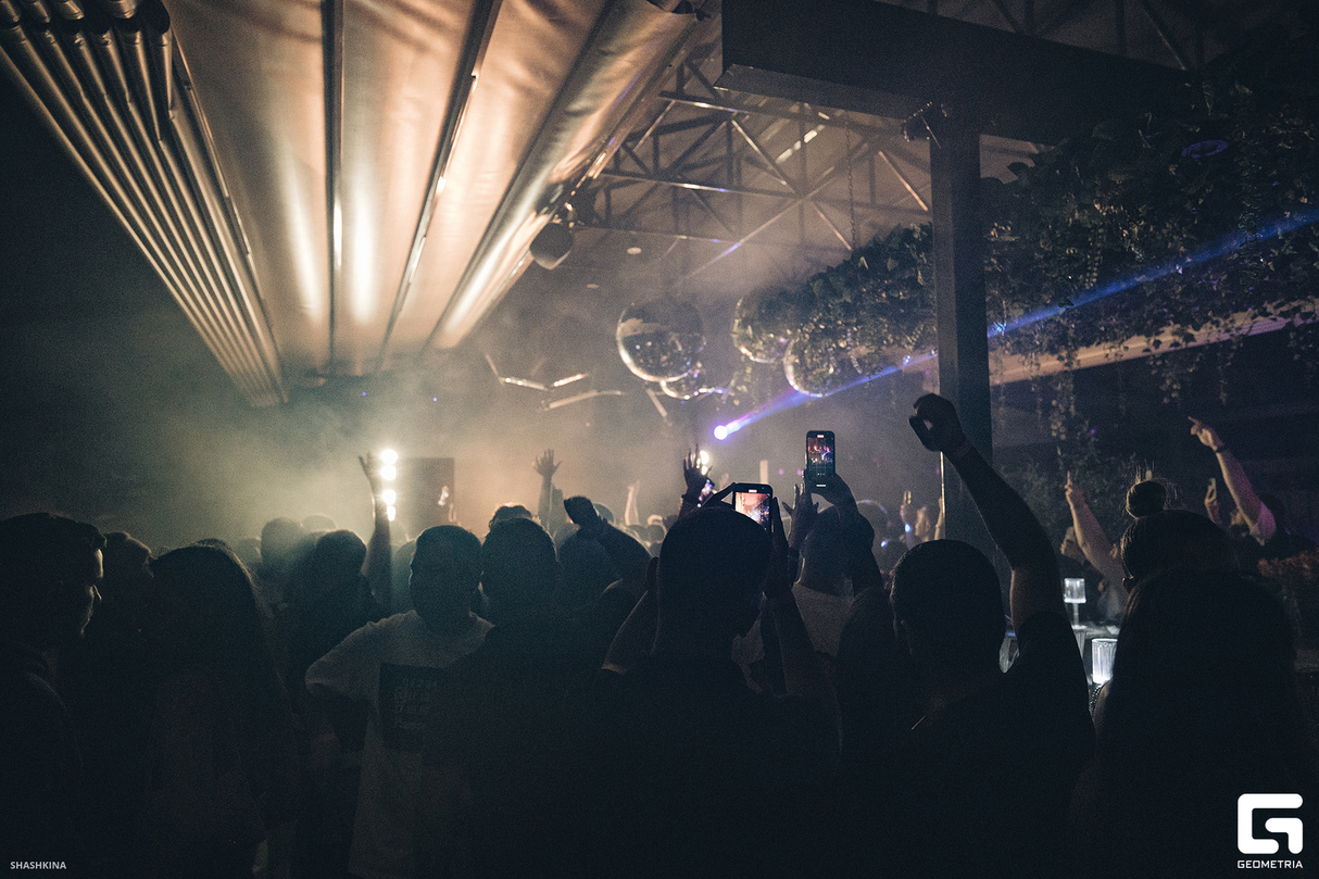 REBRN х iL GARAGE 23