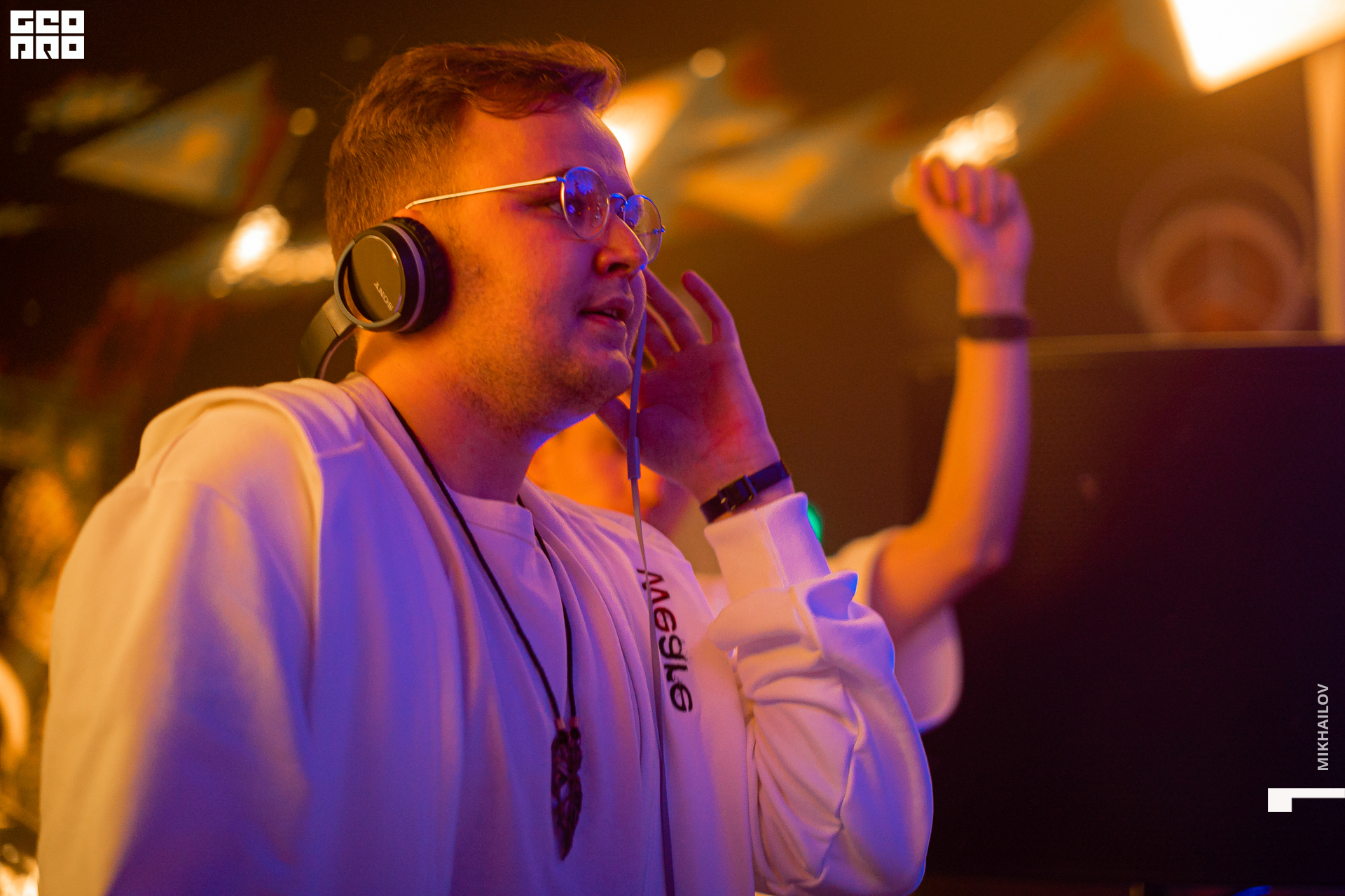 026-11-04-2021-00-46-We are - Mikhailov - 2560.jpg