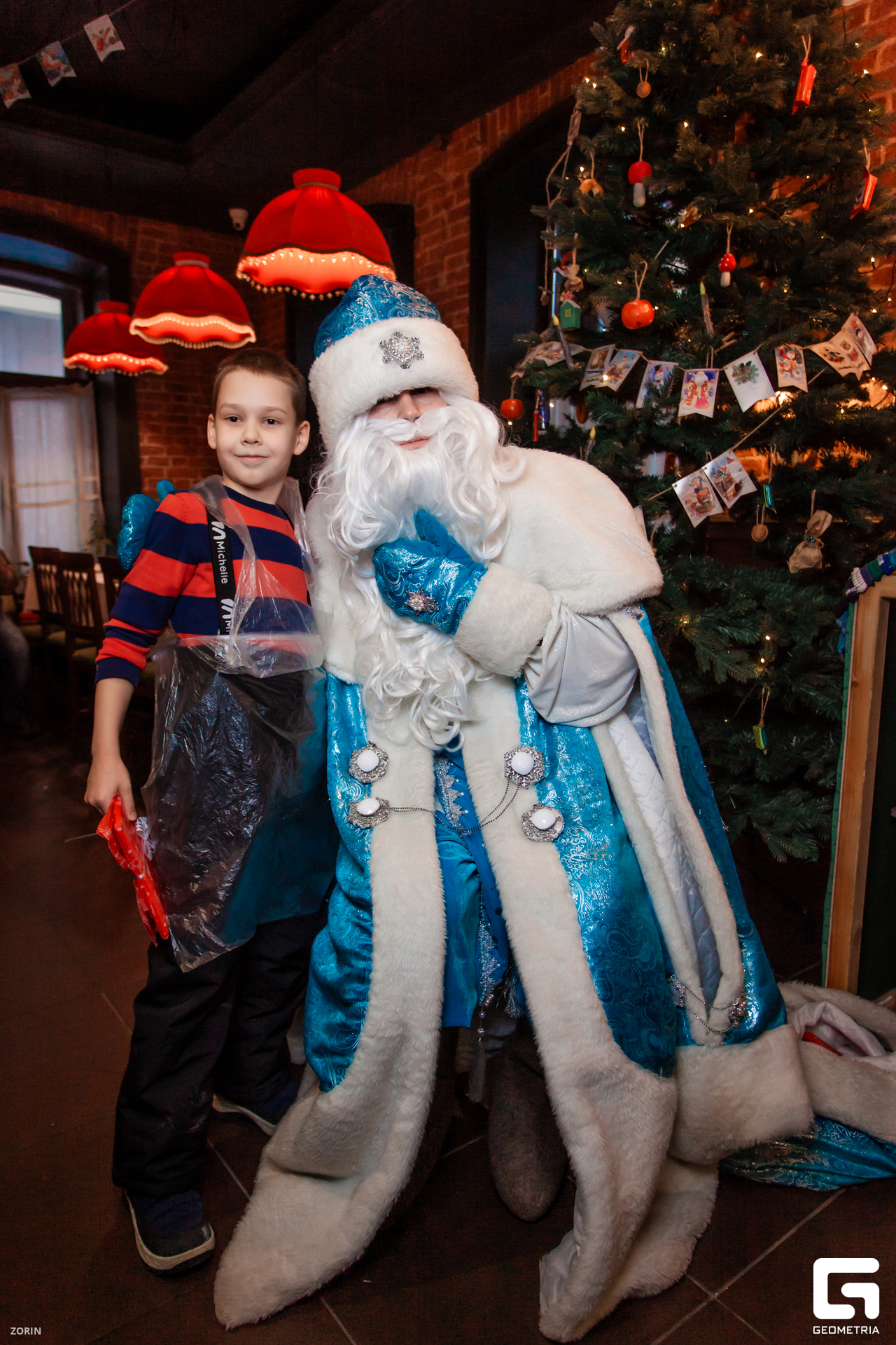 061-14-17-13-03-01-25- Zorin.jpg