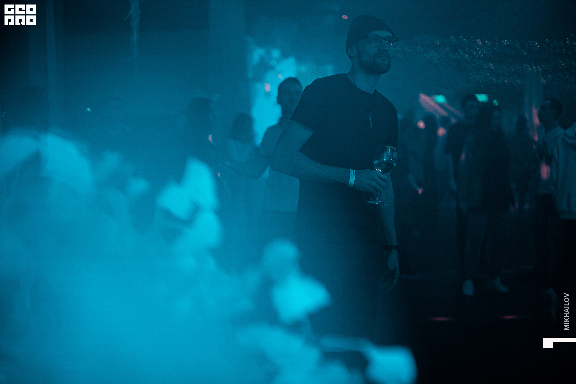 032-11-04-2021-01-00-We are - Mikhailov - 2560.jpg