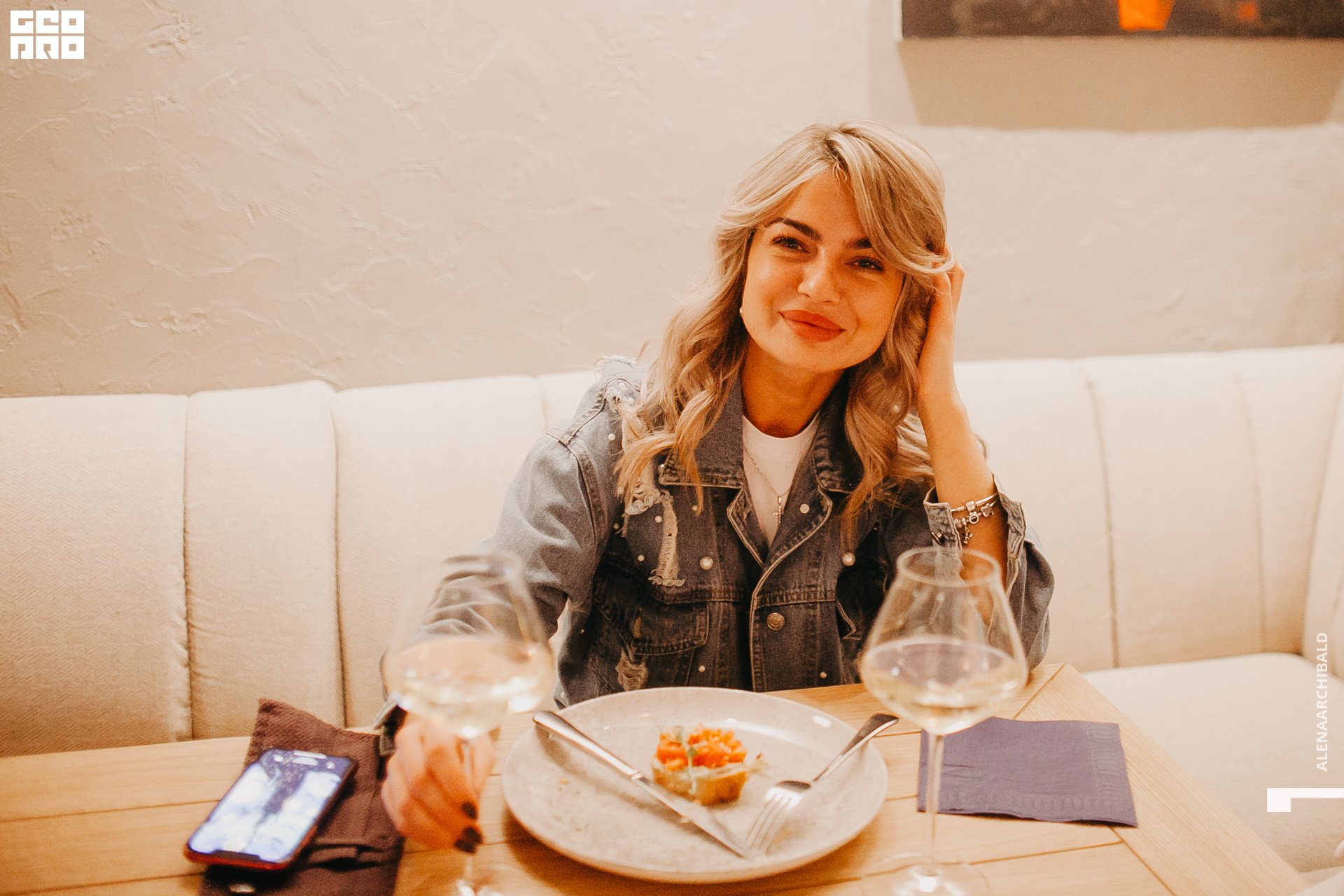 2021-10-22 21-03-01_alenaarchibald039.JPG