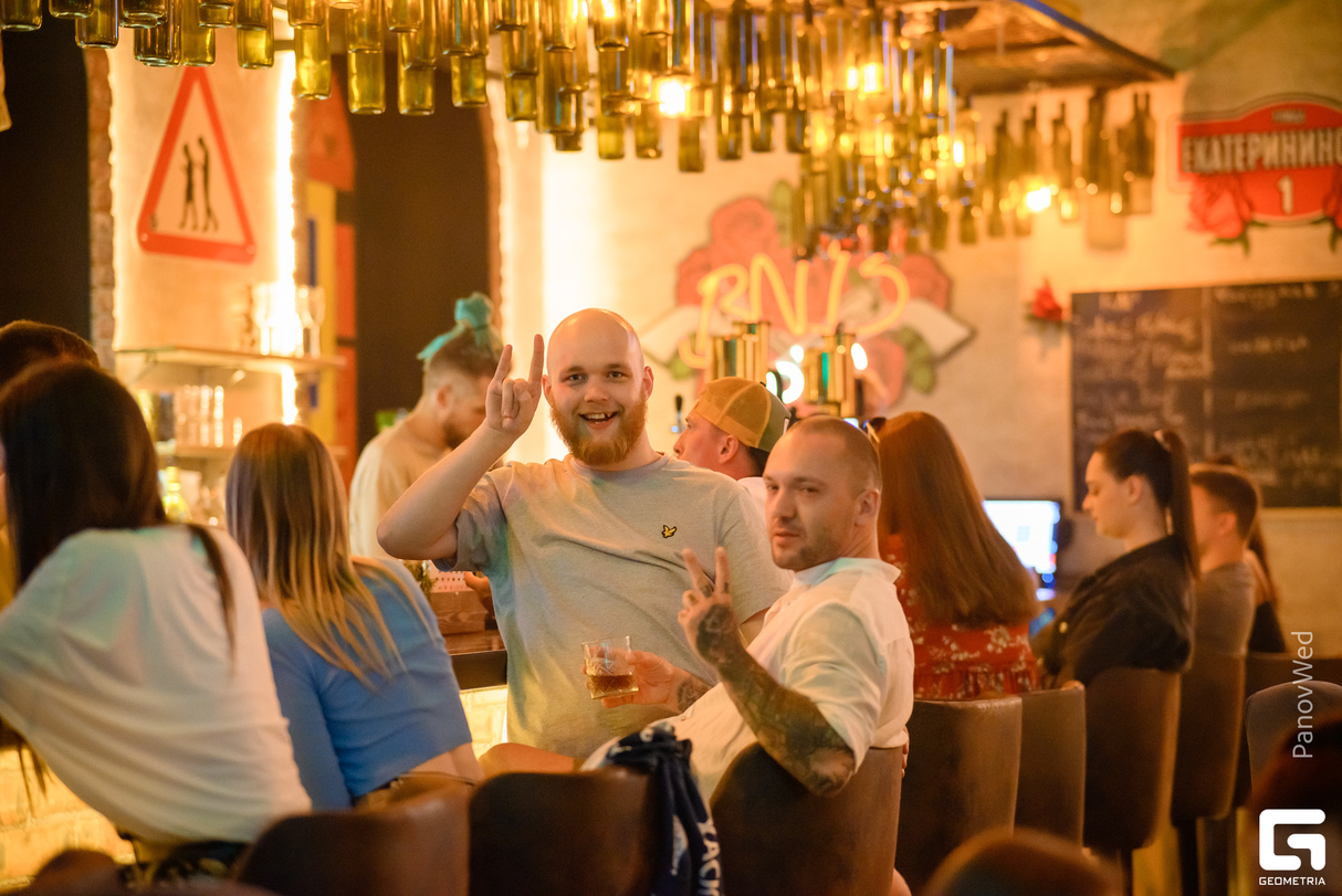 Вечеринка в BNB BOYS BAR 15