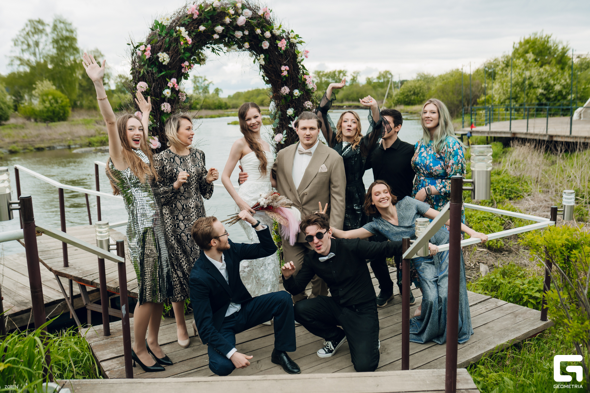 060-16-58-30-20-05-25- Zorin.jpg