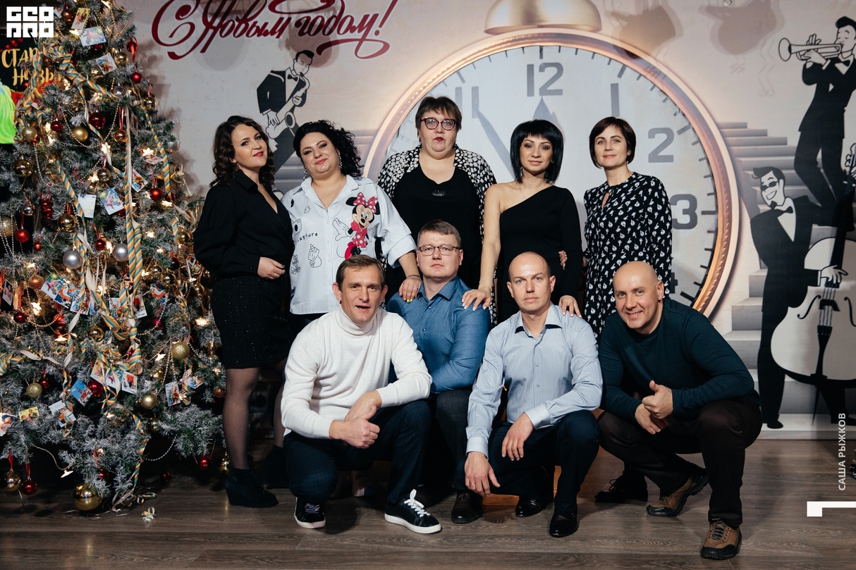 Новогодние корпоративы в ПетровичЪ 16