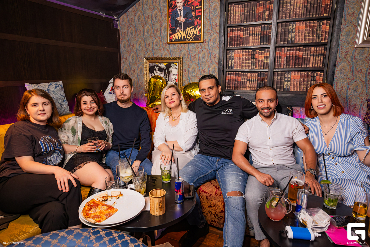 Saturday chill at Simply 33 Grill & Cinema, Karaoke Club 22