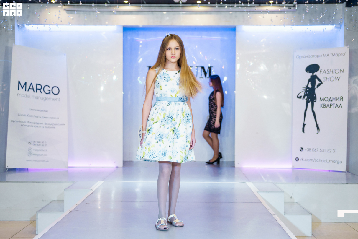 Podium - Відкритий урок Школи MARGO  Fashion show "Модний квартал" Ч2 14