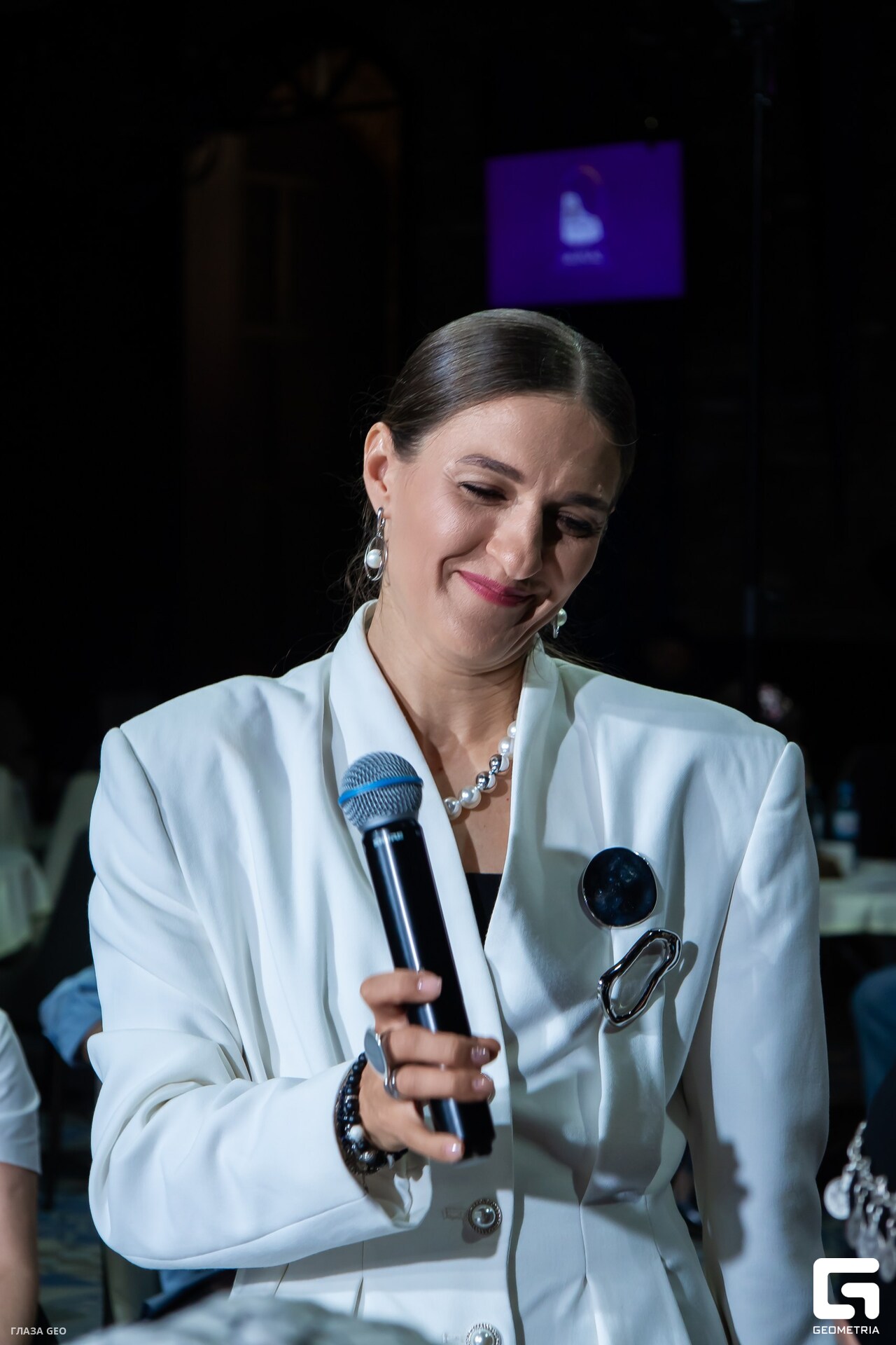 photo 105_resized.jpg