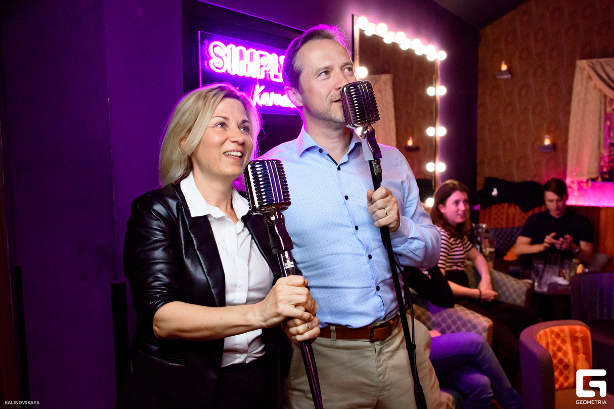 Saturday chill at Simply 33 Grill & Cinema, Karaoke Club 9