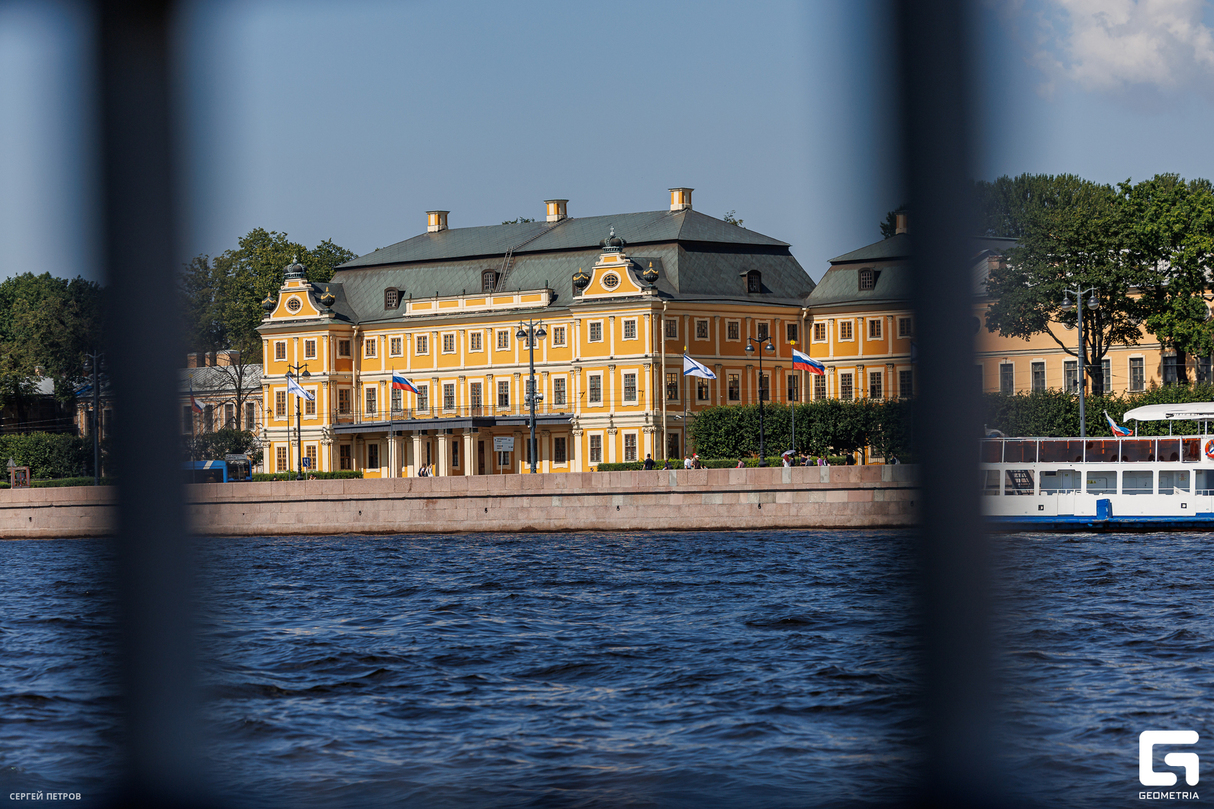 «Морская традиция» рейс к полуденному выстрелу из пушки Петропавловской крепости 20