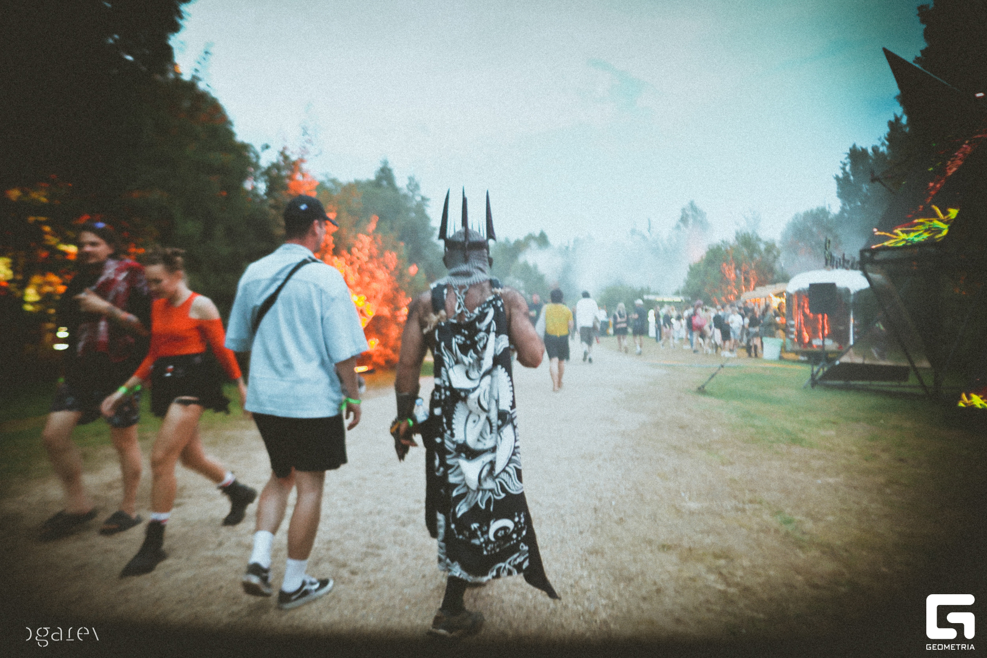 OUTLINE 2025-136.jpg