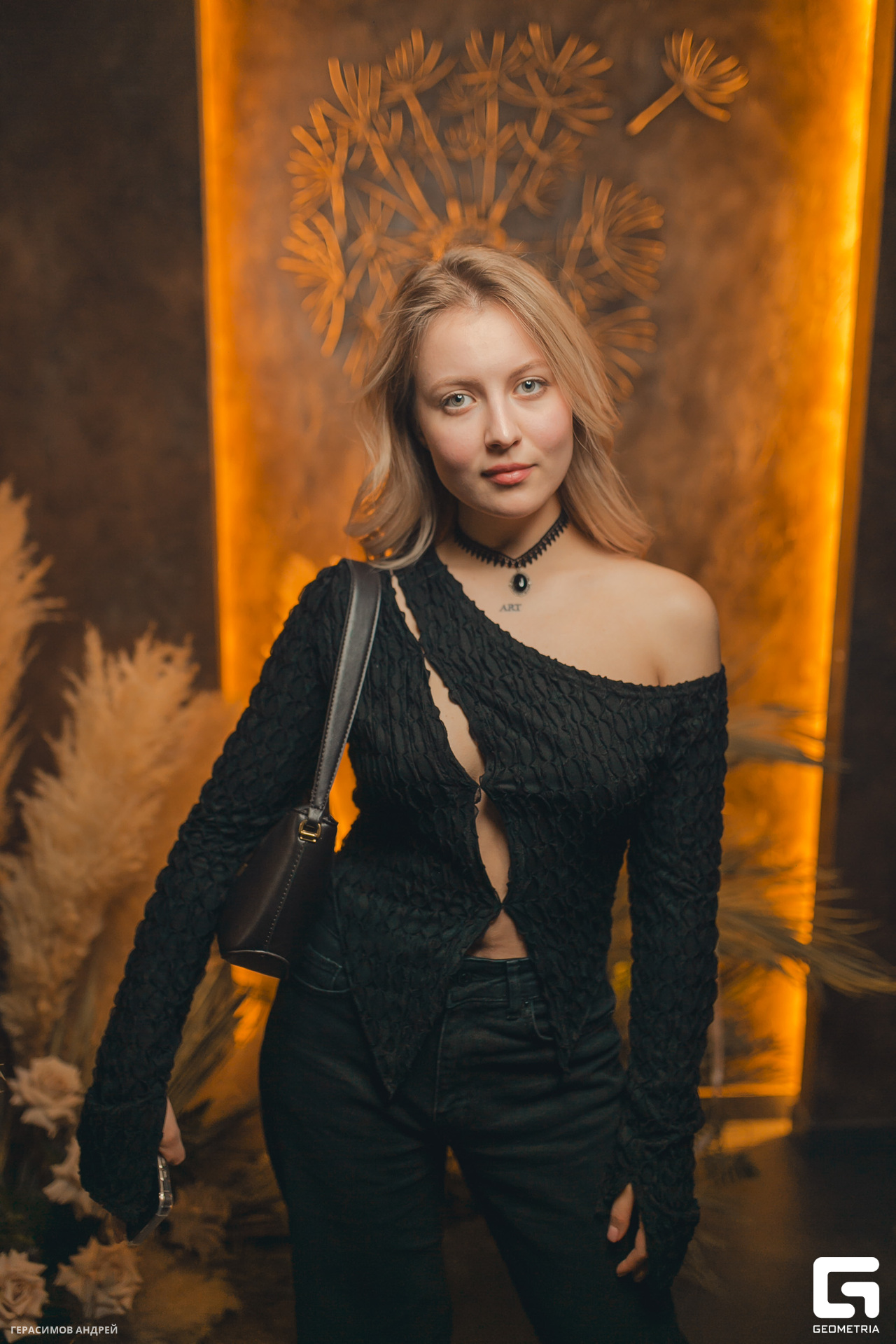 041 Bloom 12. 01.jpg