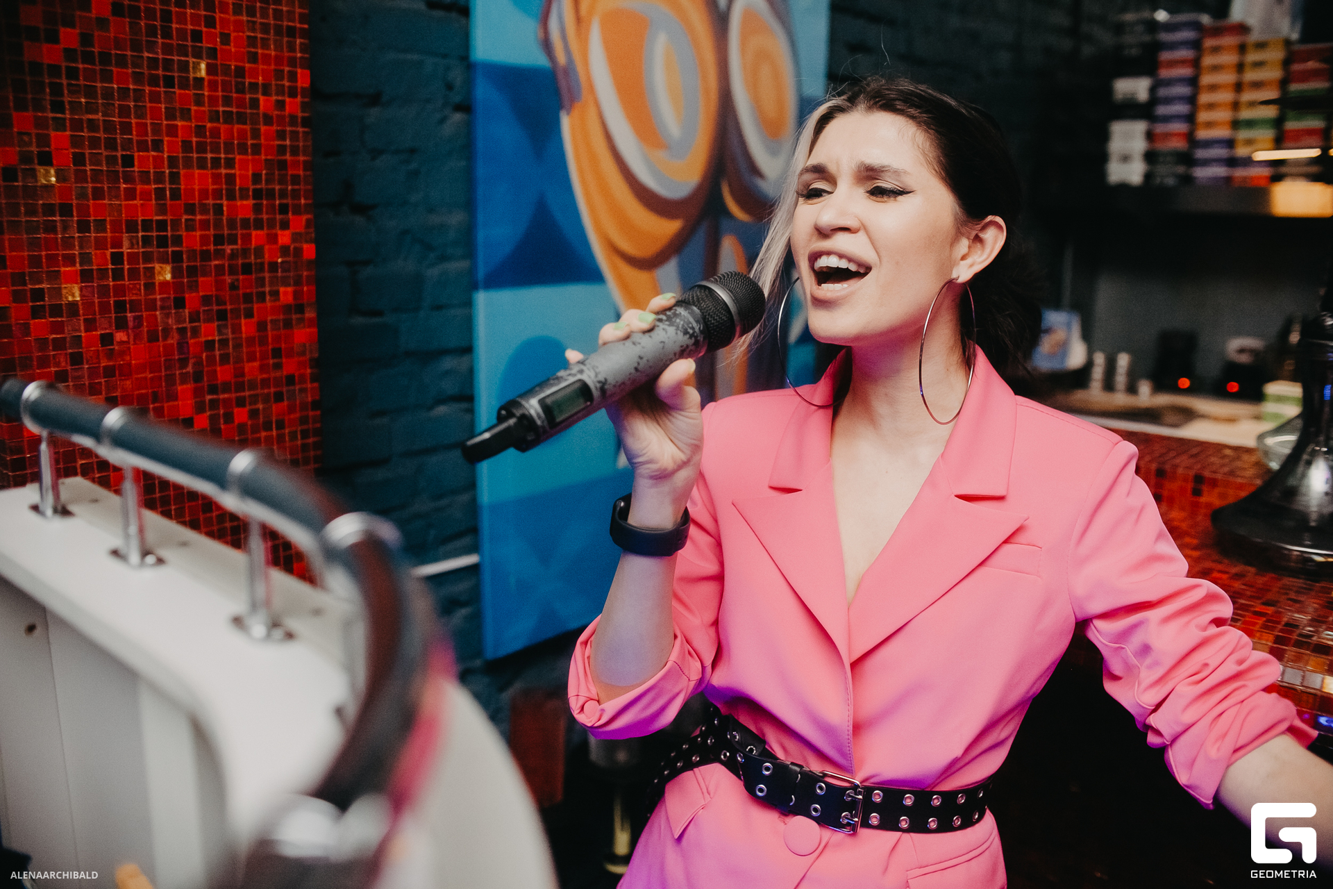 2023-04-08 00-27-04_alenaarchibald010.JPG