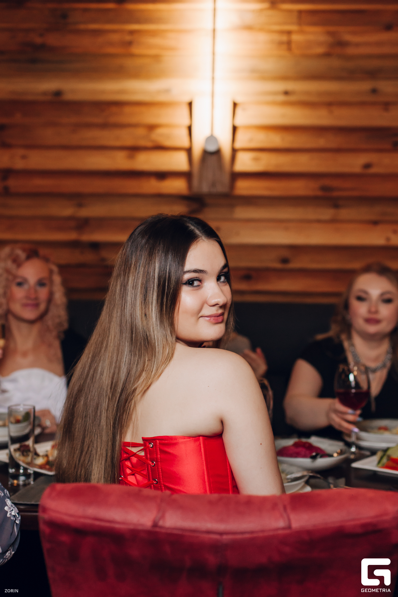 032-19-59-49-18-12-24- Zorin.jpg