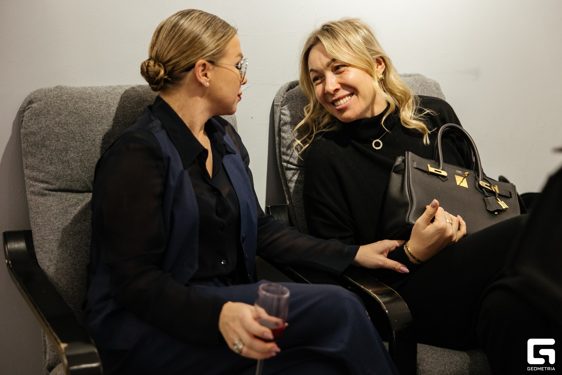 Element (16)_resized.jpg