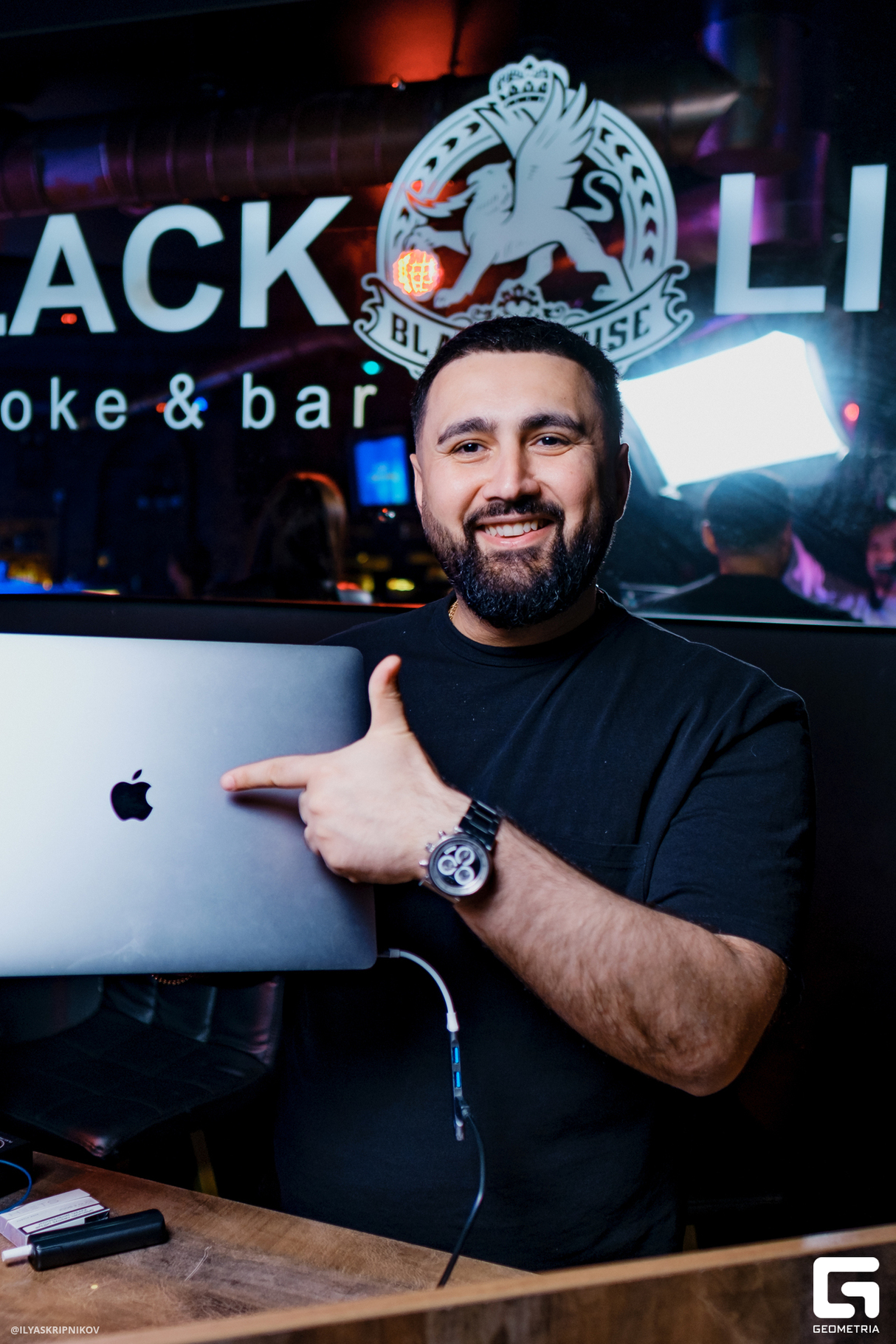 Пятница в караоке Black List 14