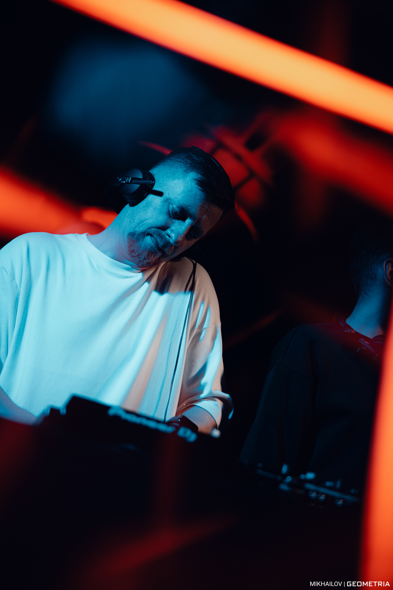 082-190425-3551 mikhailov-weblogo.jpg