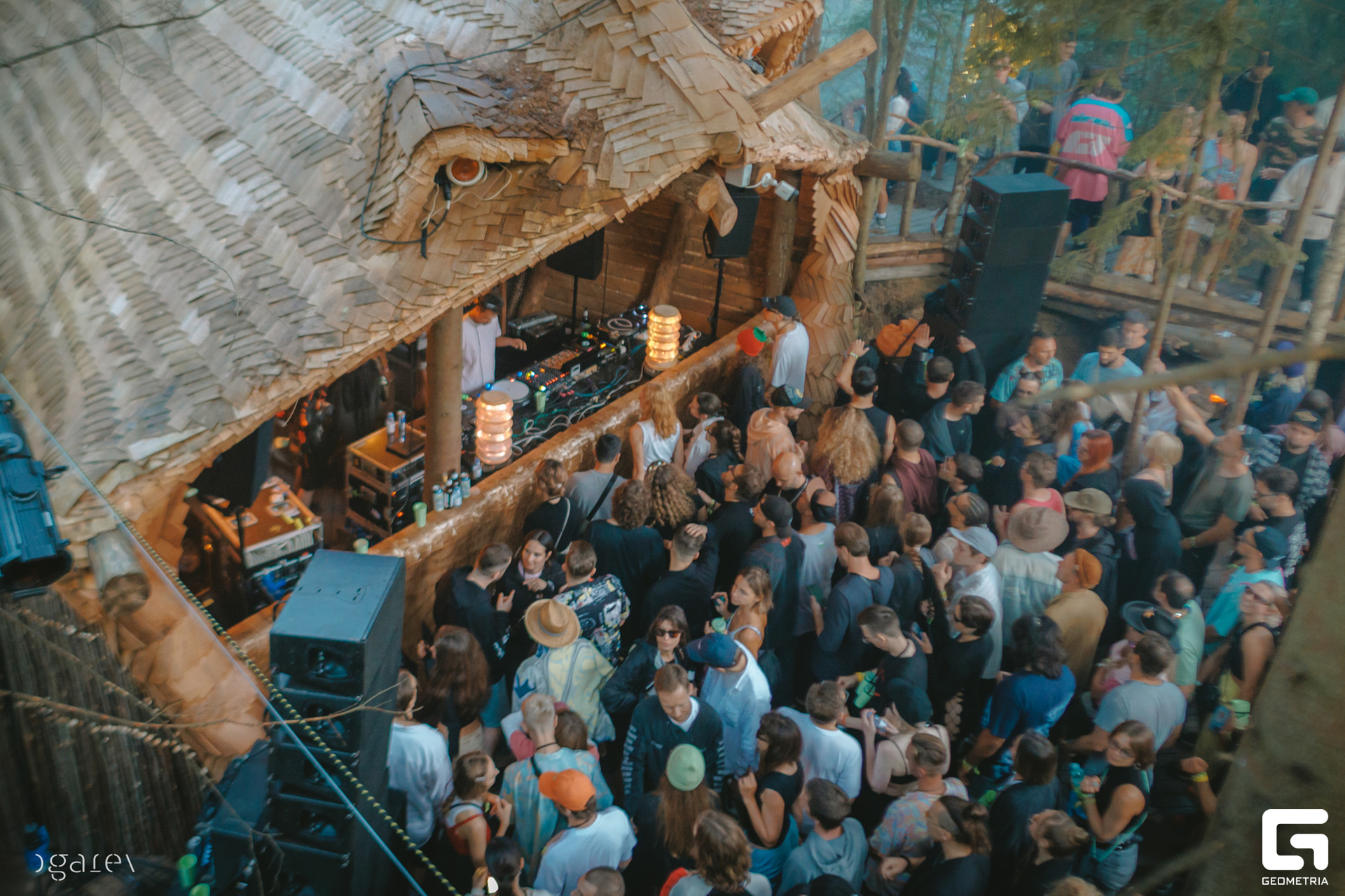 OUTLINE 2024-427-25.jpg