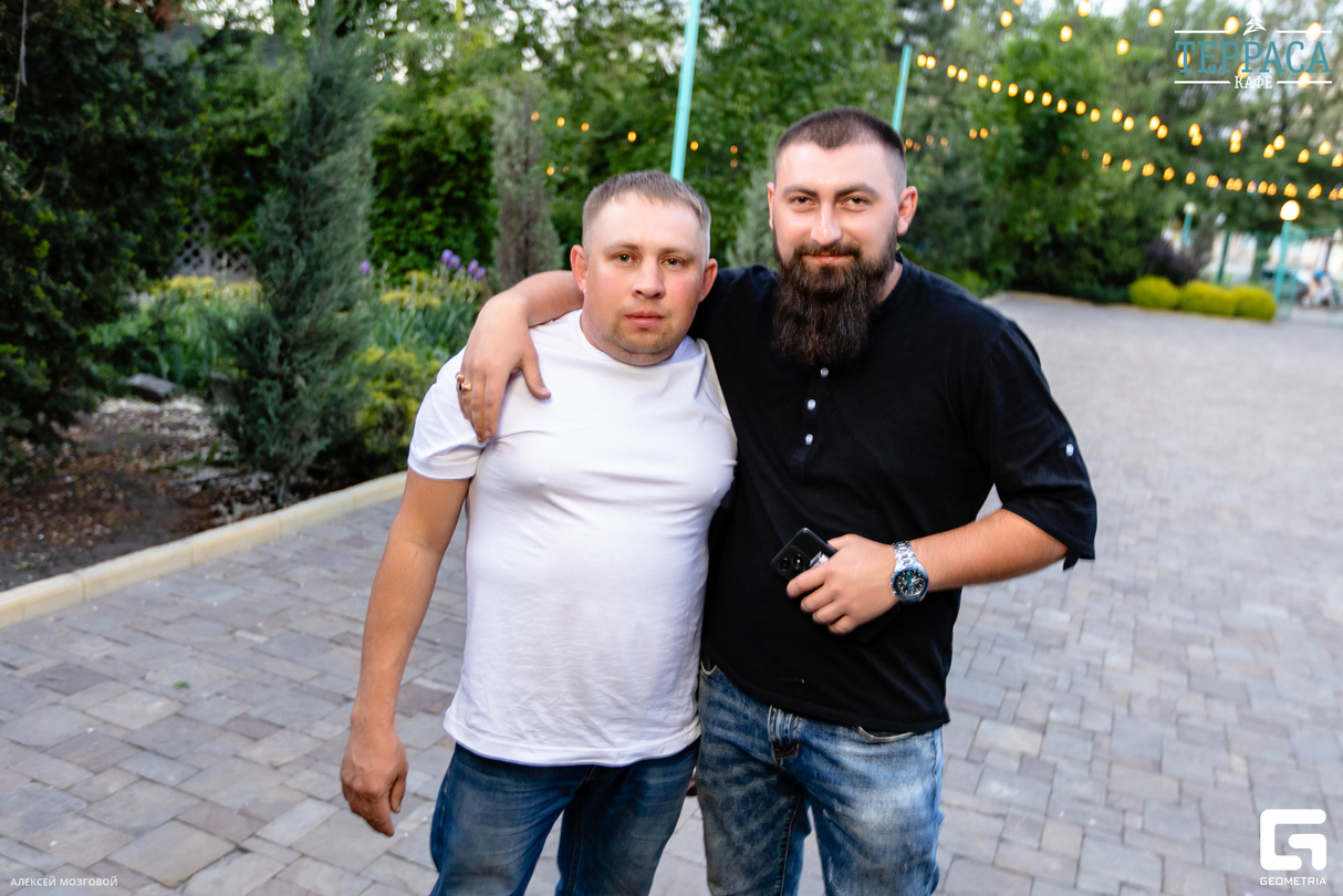 1 мая в кафе "Терраса" 30