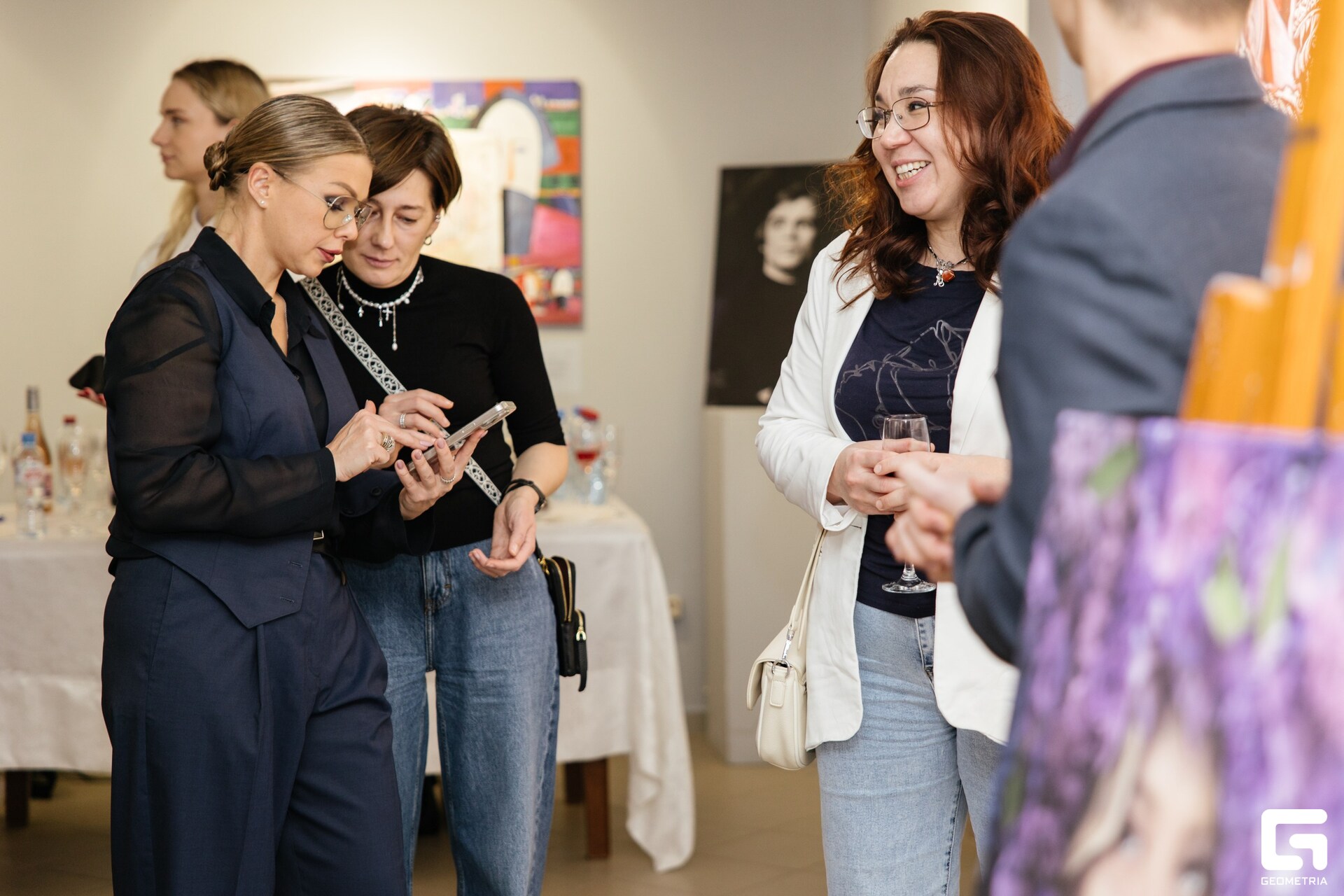 Element (177)_resized.jpg