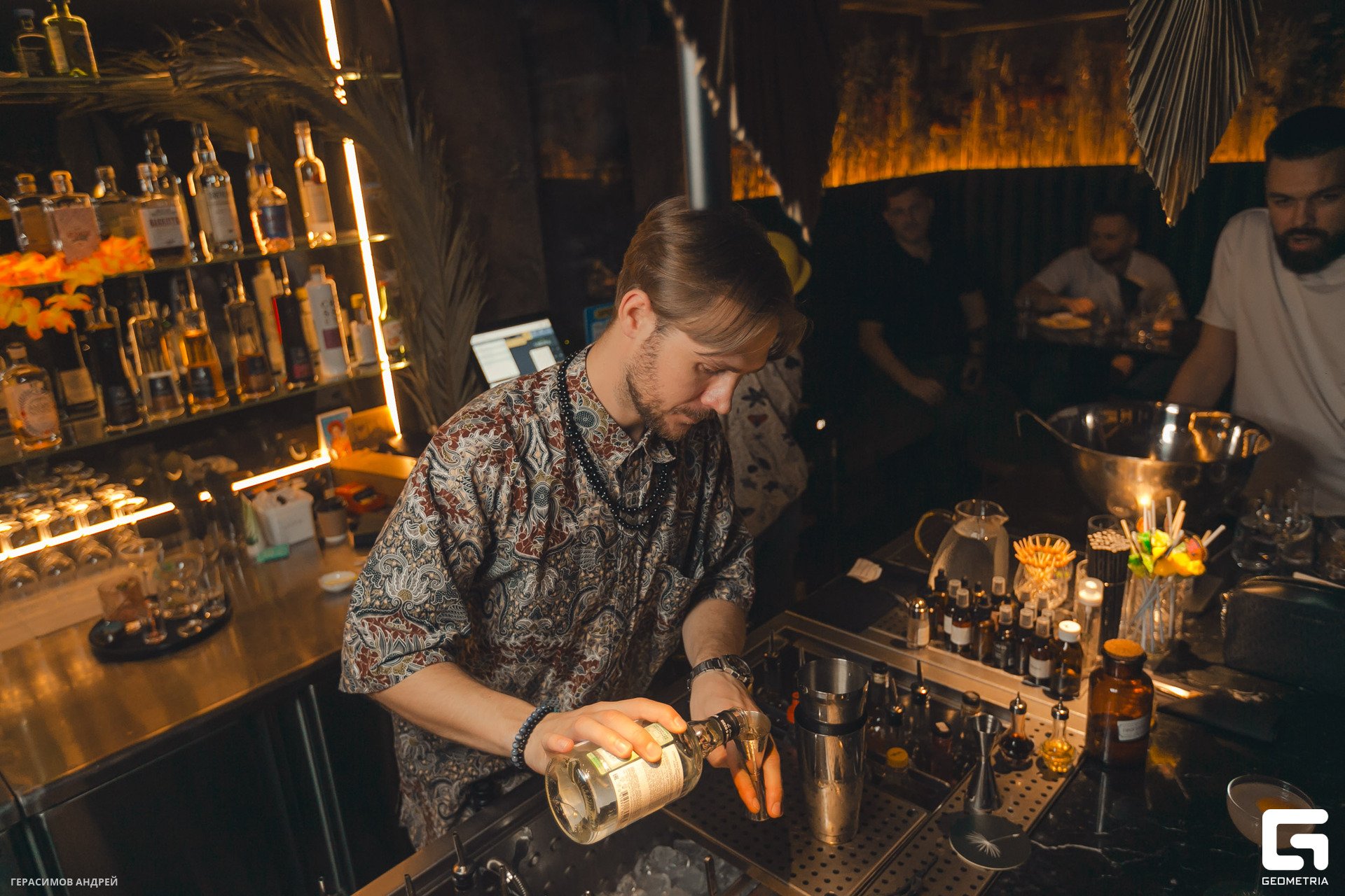 051 Bloom bar 1. 12.jpg