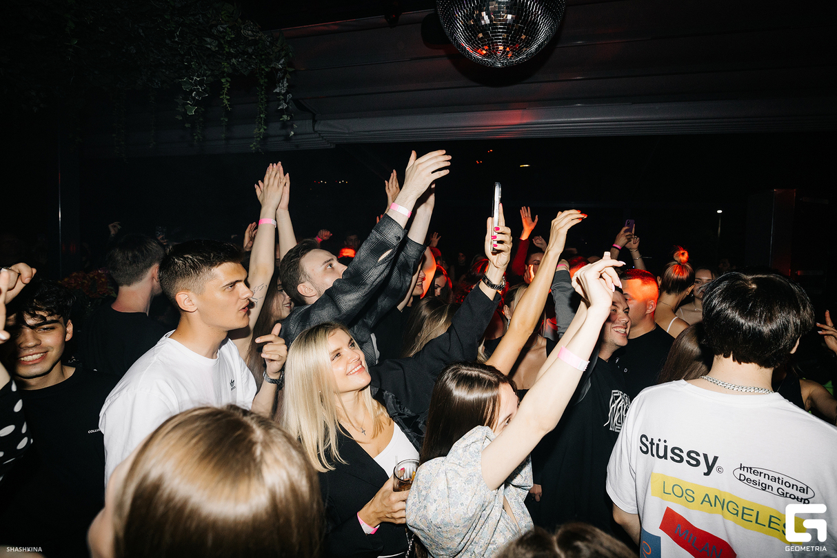 REBRN х iL GARAGE 25