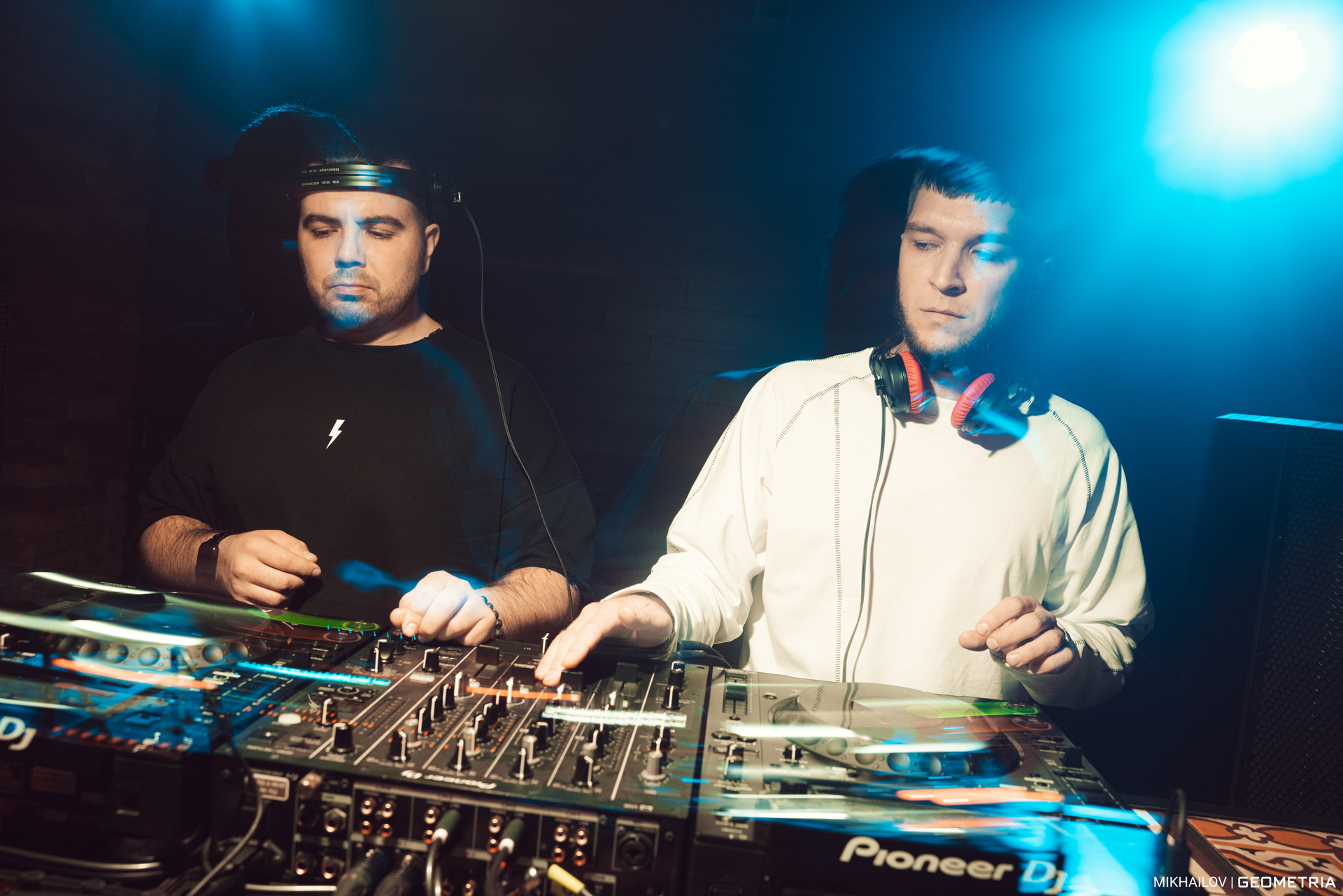 045-050425-2004 mikhailov-web.jpg