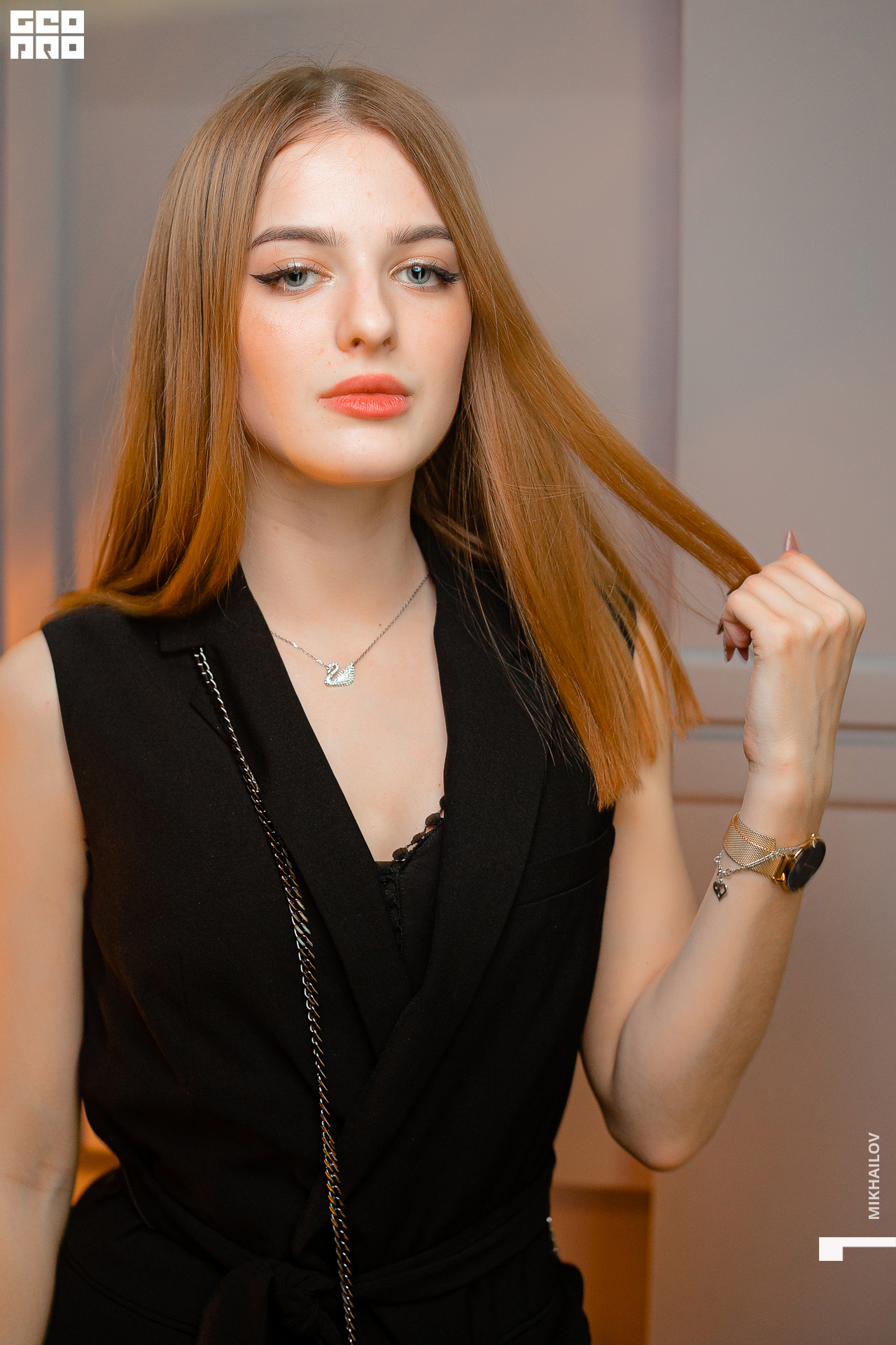 038-11-04-2021-03-30-Shake - Mikhailov - 2560.jpg