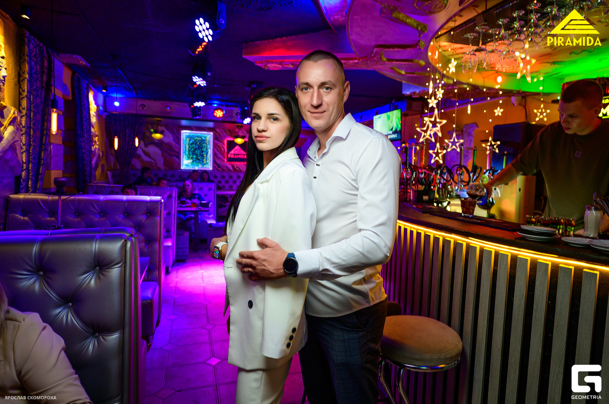 Суббота в кафе "Пирамида" 20