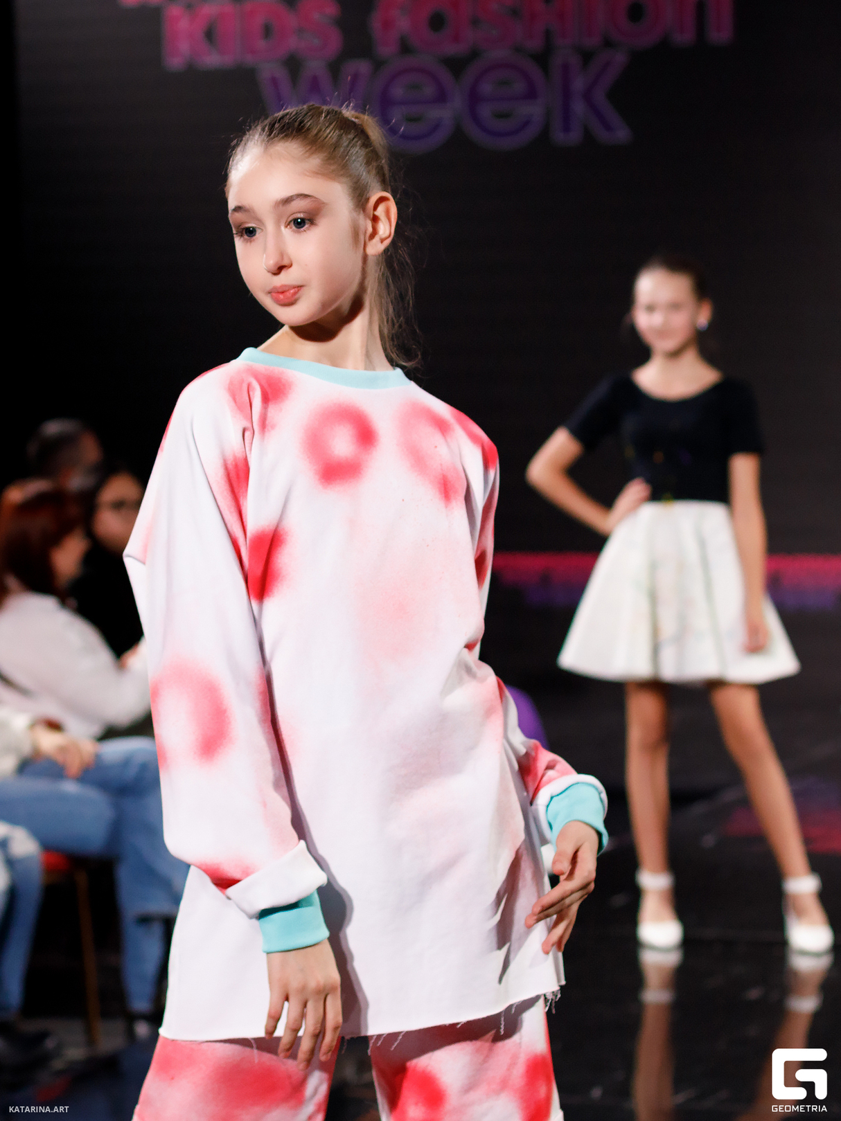 ШКОЛА КУТЮРЬЕ НА INTERNATIONAL KIDS FASHION WEEK 14