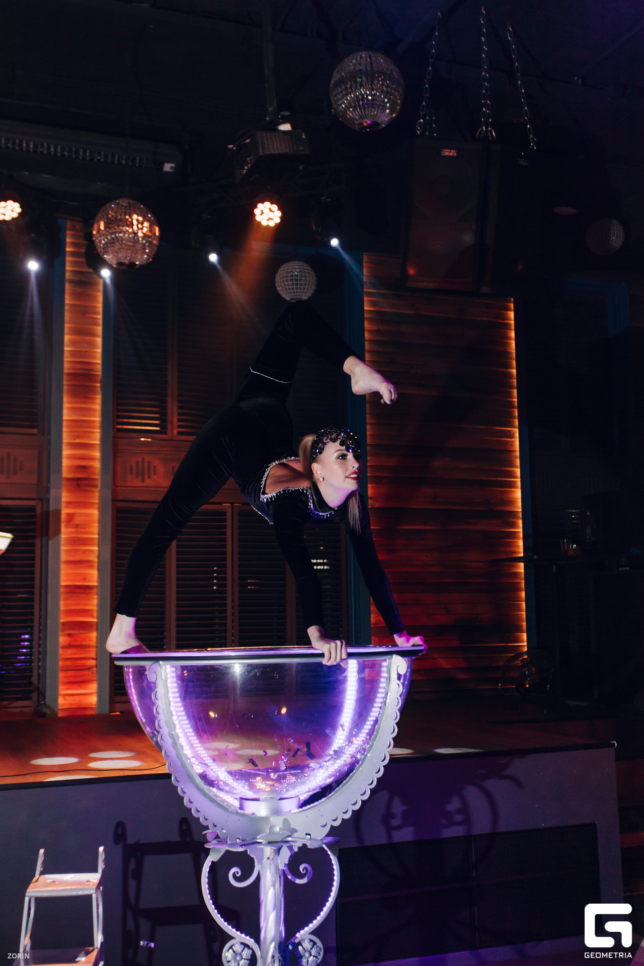 065-20-12-05-19-12-24- Zorin.jpg