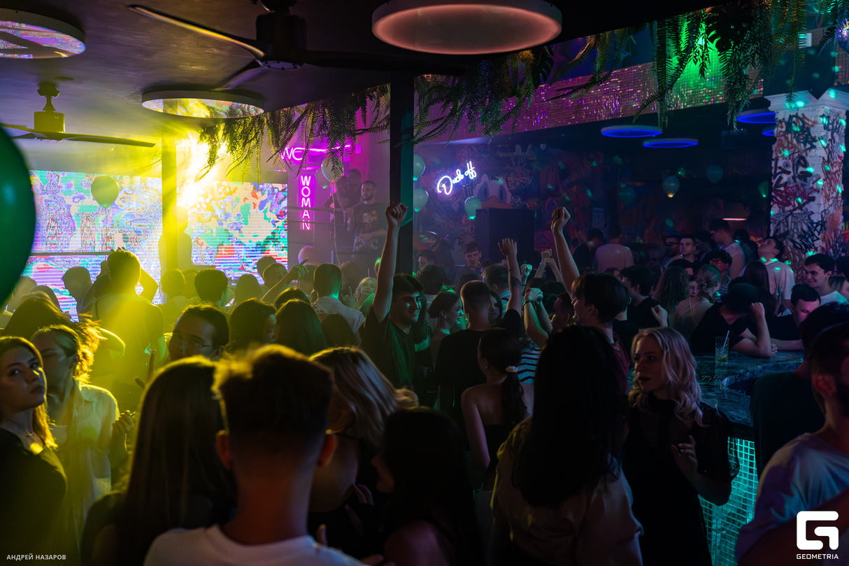 FUNKY PARTY 28