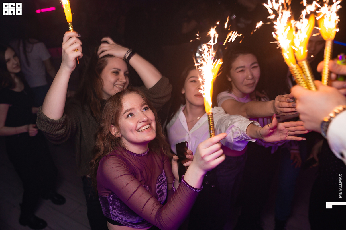 BLACK BIRTHDAY PARTY 11