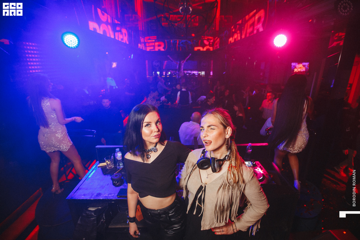 GIRL POWER 30