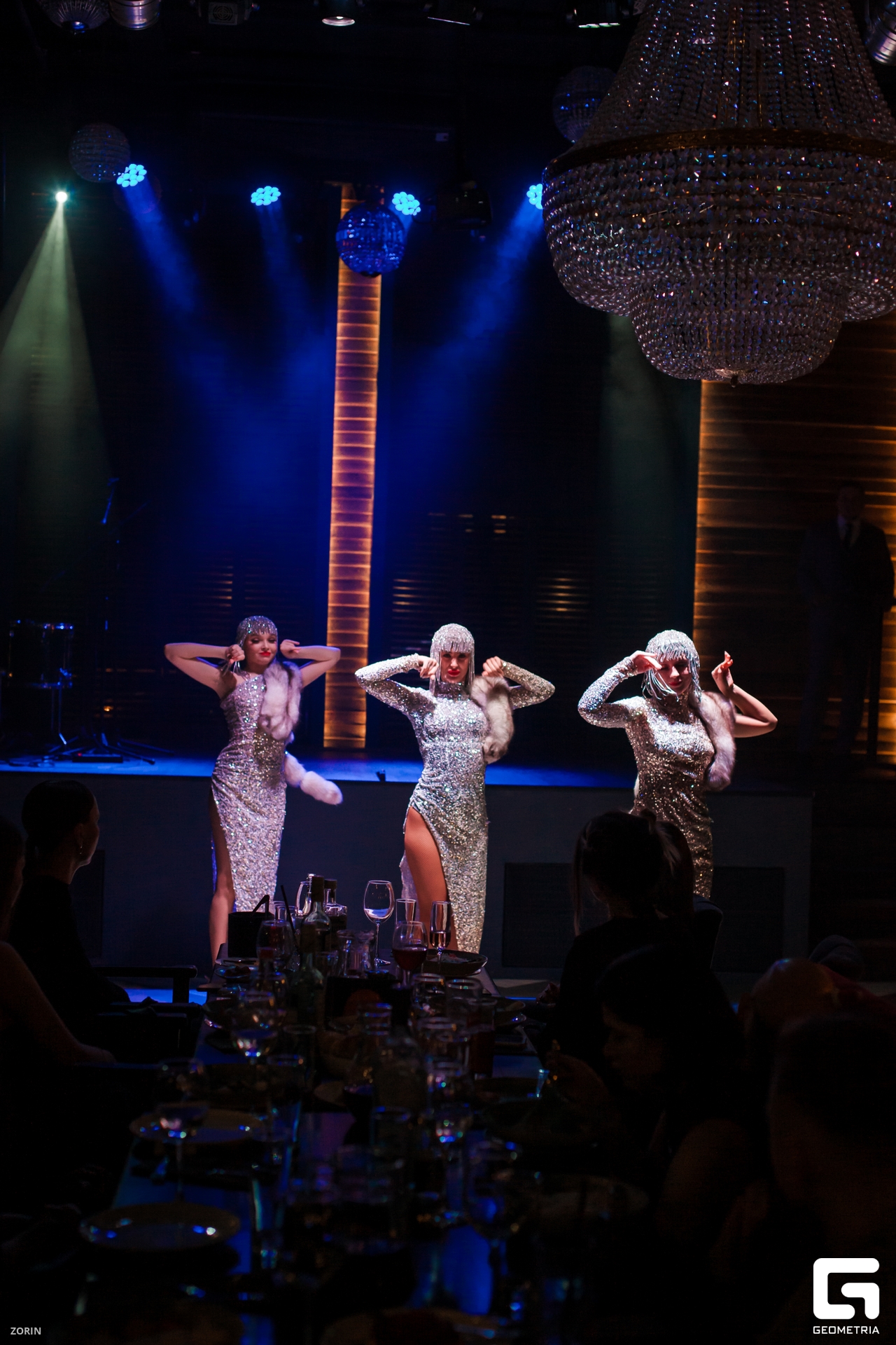 052-20-13-44-28-12-24- Zorin.jpg