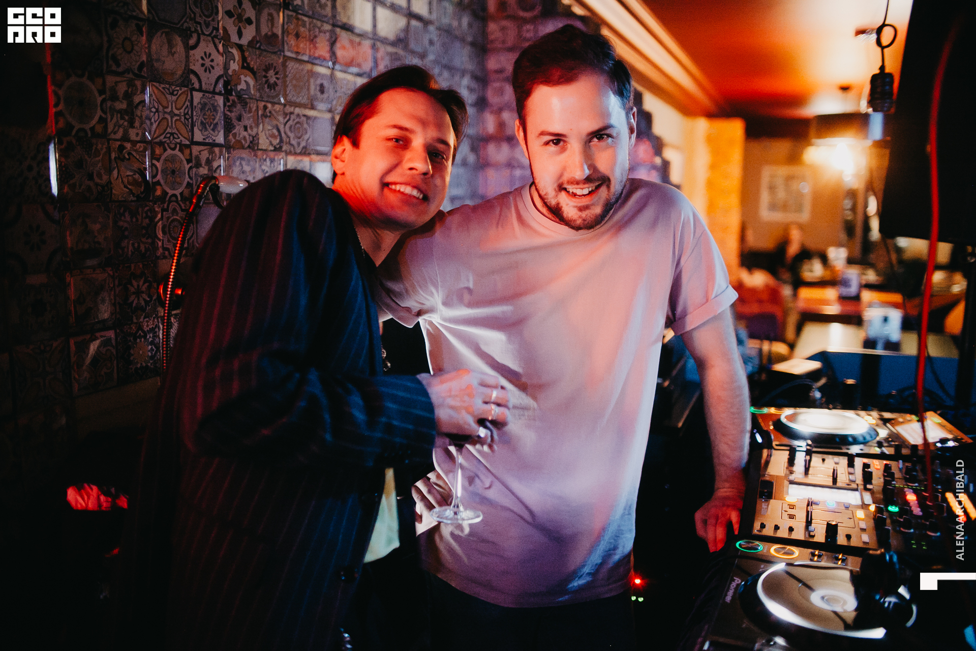 2021-04-09 22-31-27_alenaarchibald_005.JPG