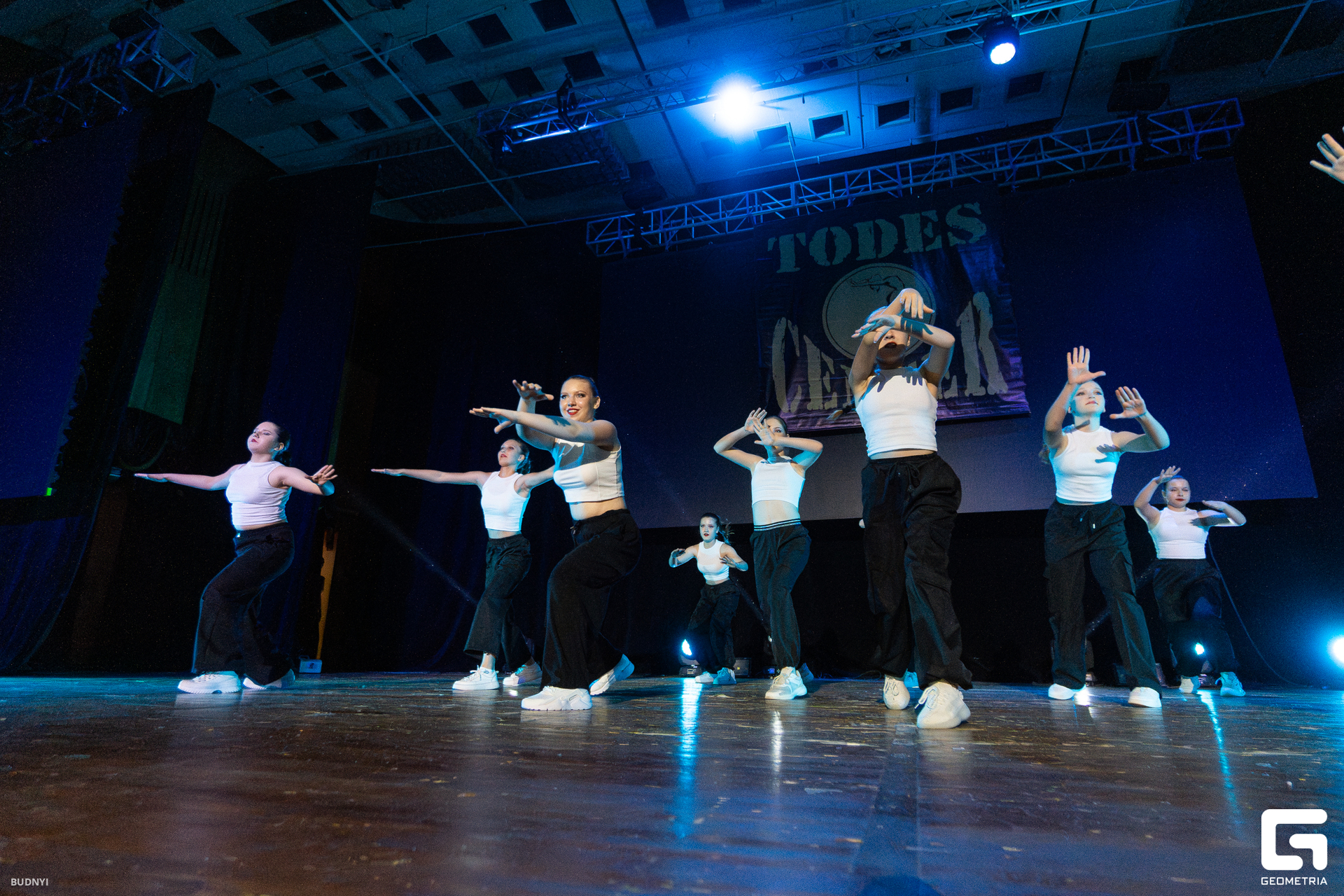 DSC08324-Улучшено-Ум. шума.jpg