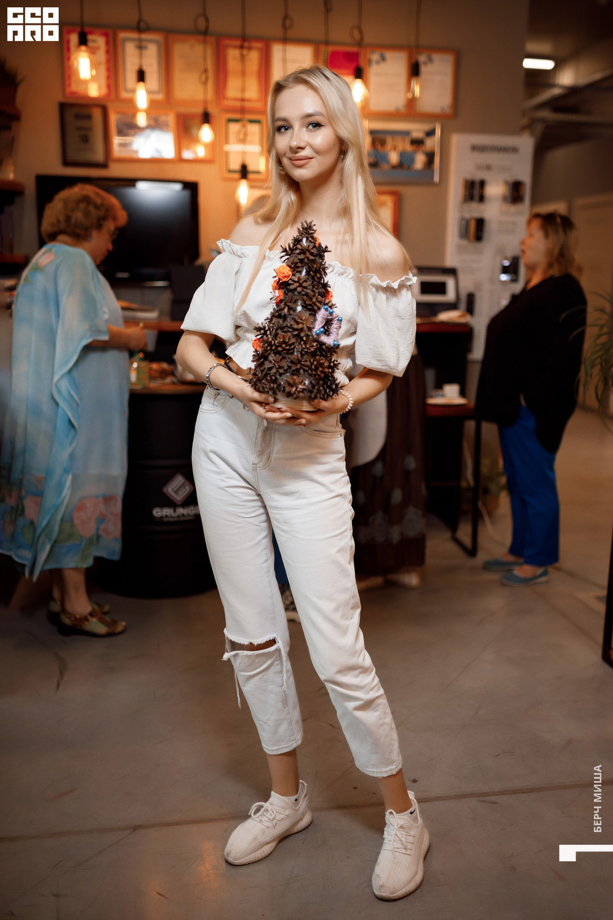 @misha.byorch 0015.jpg