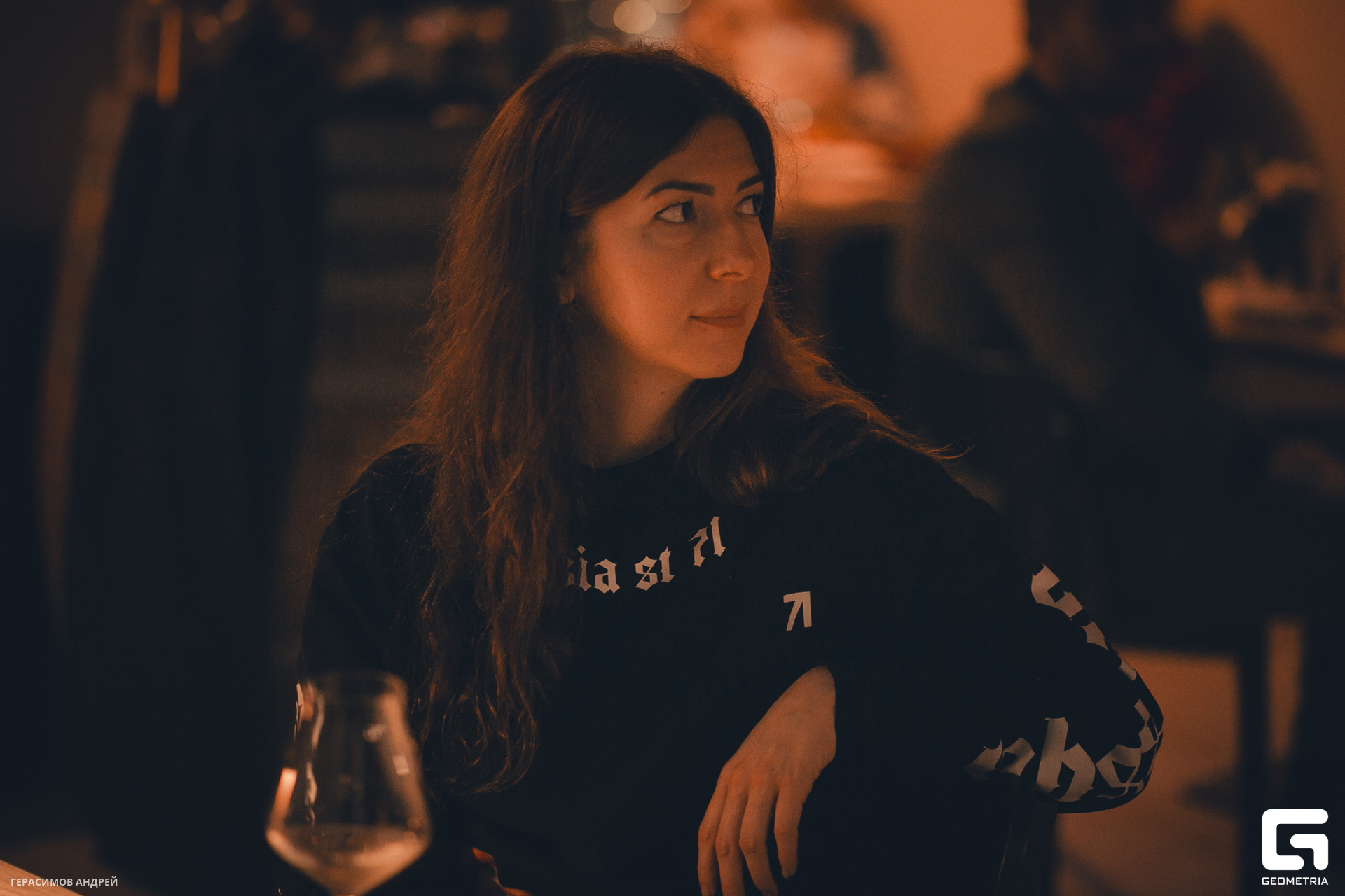 043  Wine station 16.11.jpg