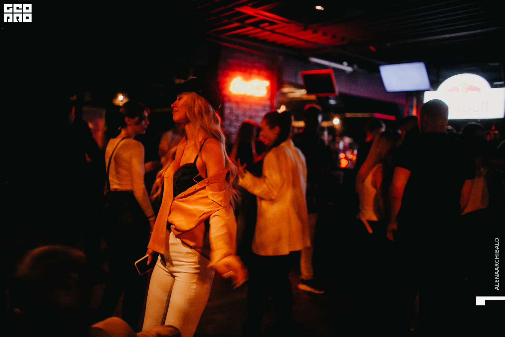 2021-02-06 00-43-52_alenaarchibald_020.JPG