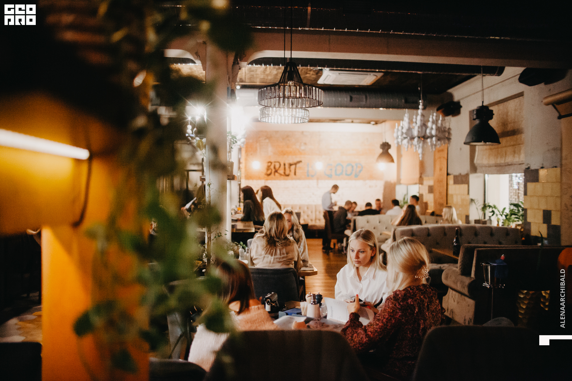 2021-03-26 21-33-38_alenaarchibald_002.JPG