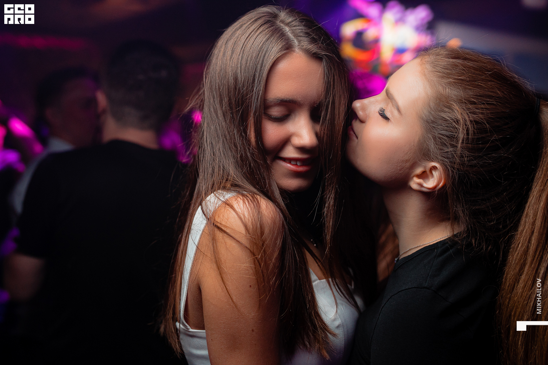 008-11-04-2021-03-04-Shake - Mikhailov - 2560.jpg