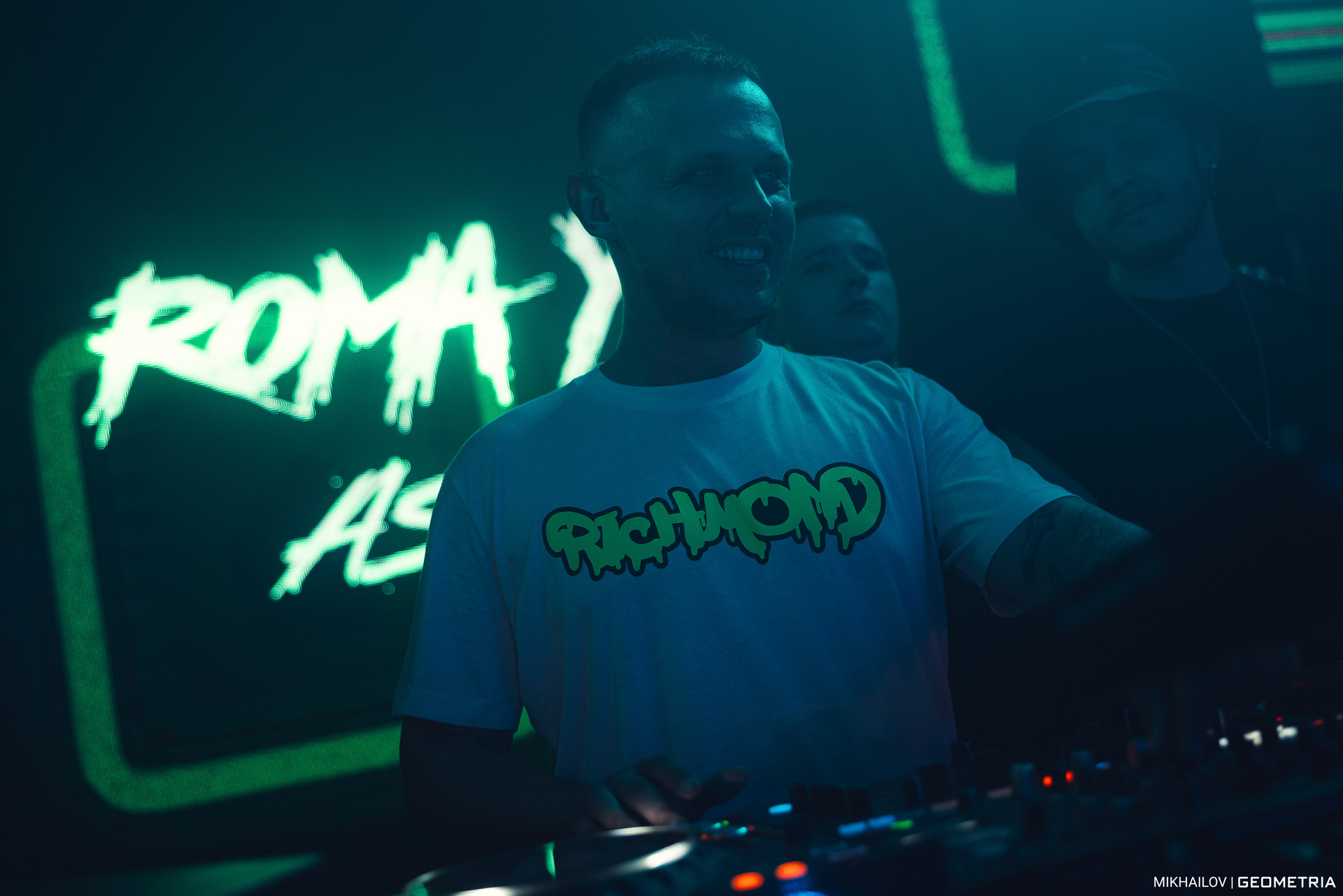 007-010924-3303 Graduspi-Mikhailov-logo2k.jpg