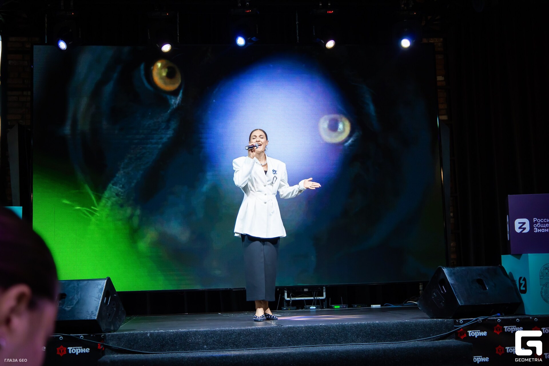 photo 60_resized.jpg