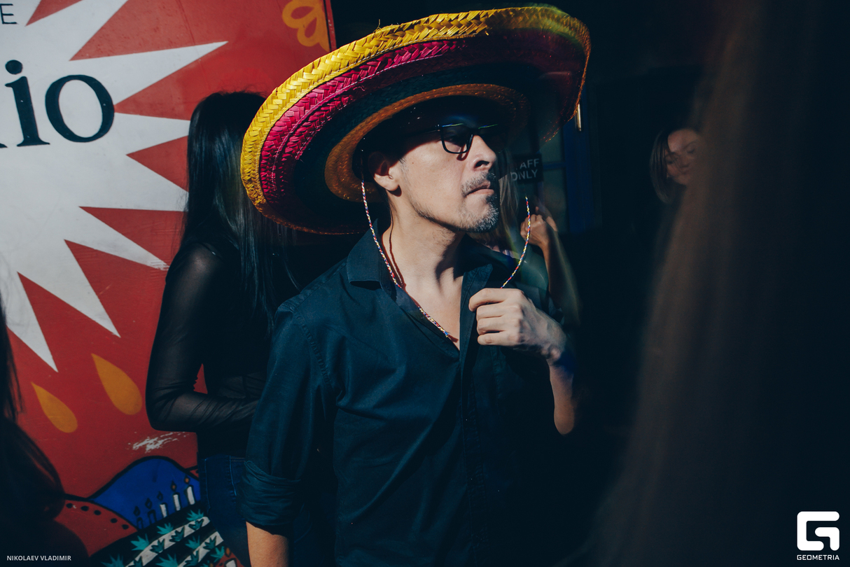 COMER, BEBER Y BAILAR 16