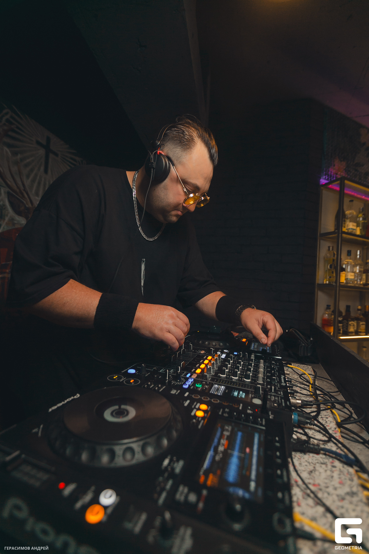 086 Four4side 24.11.jpg