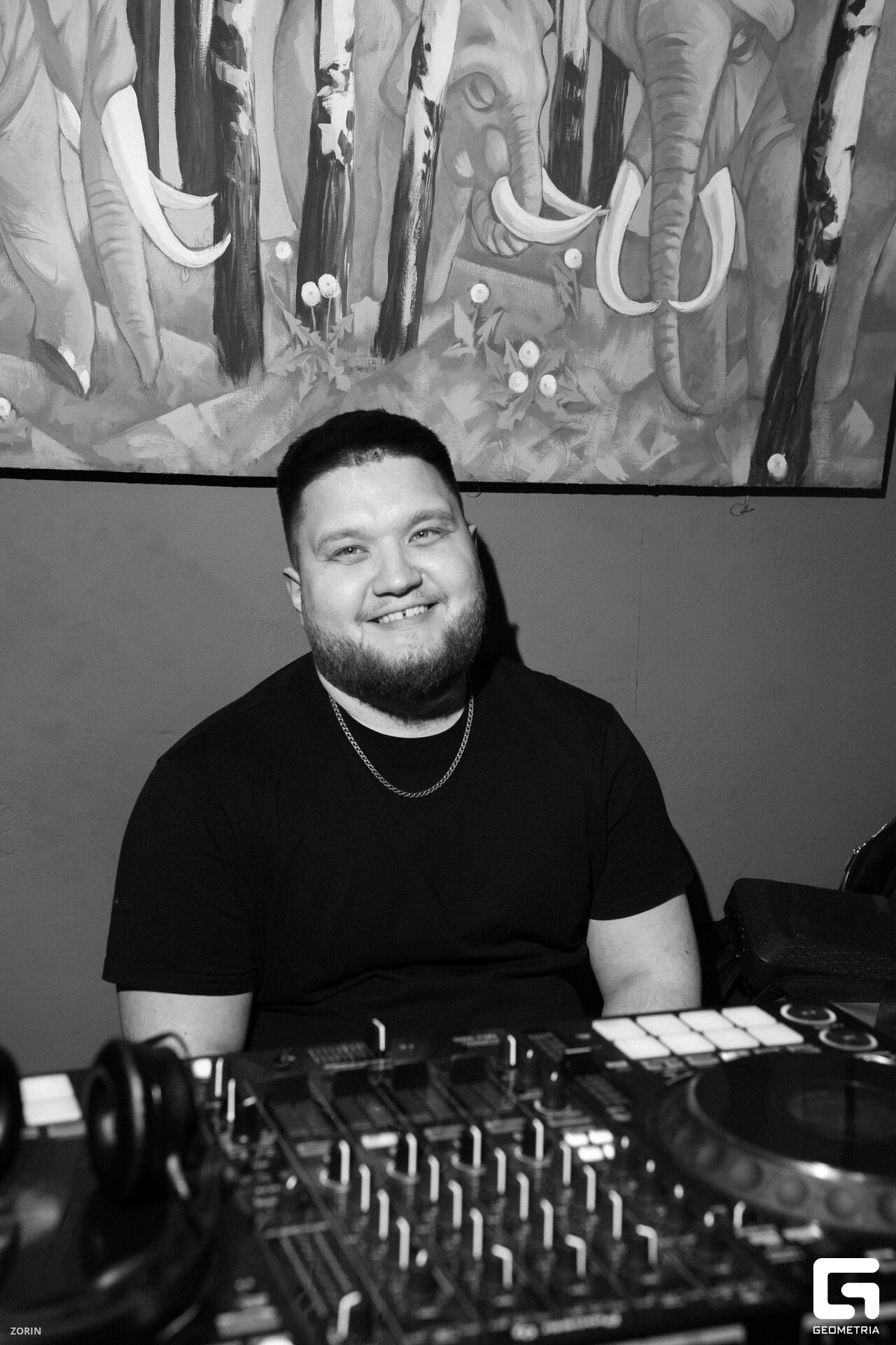 357-22-45-54-25-05-25- Zorin_resized.jpg