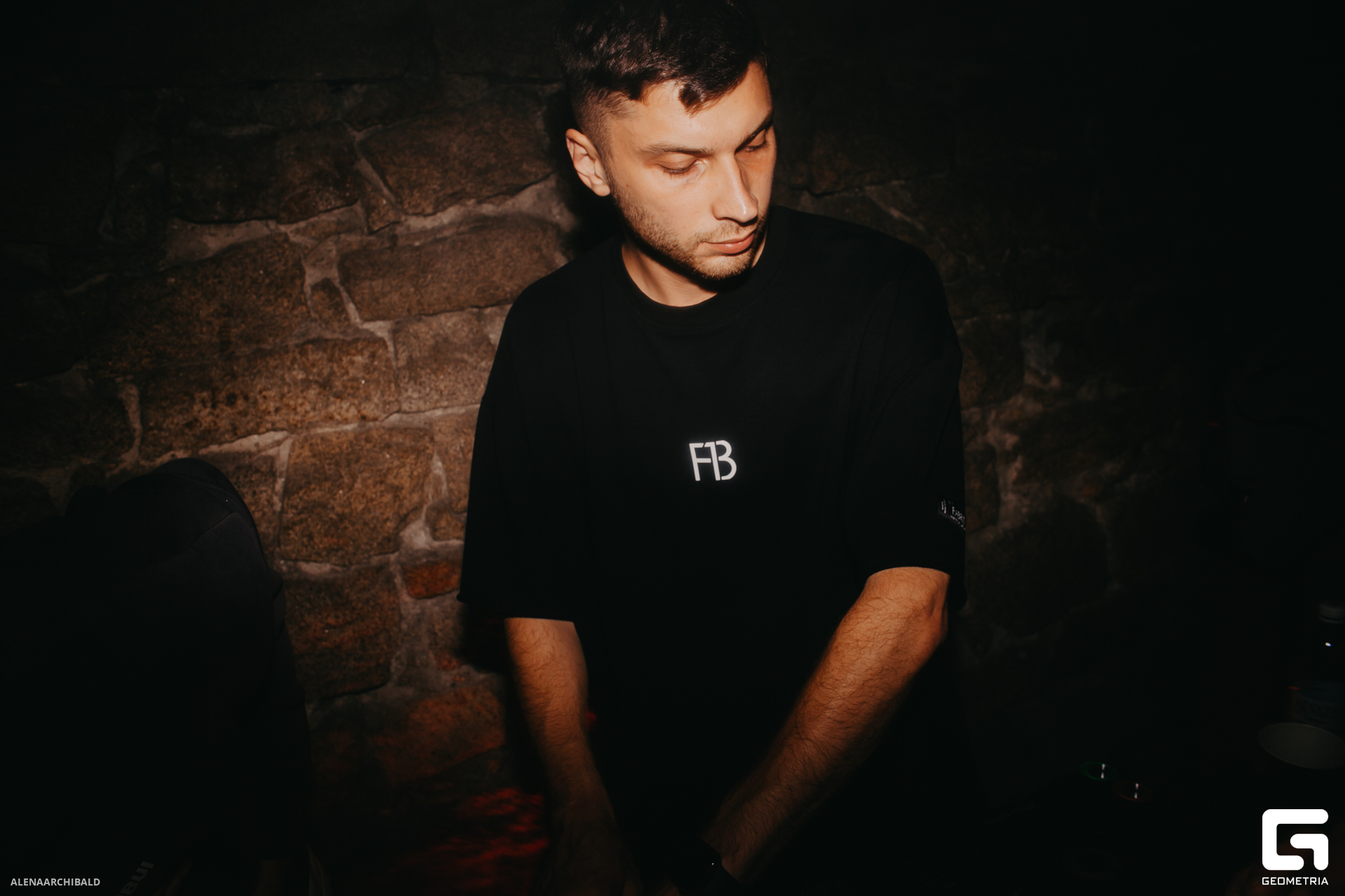 2023-07-15 00-21-46_alenaarchibald173.JPG